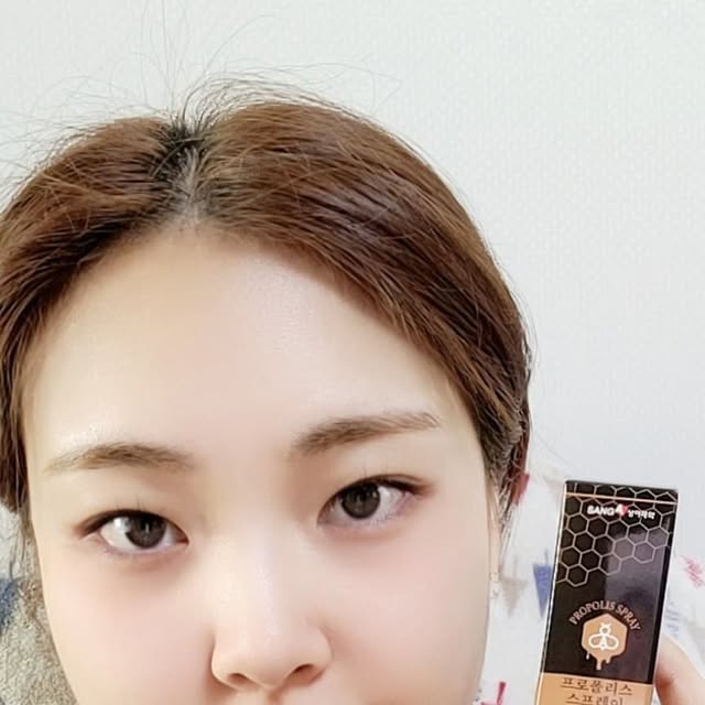 s_Habaek on Instagram: "#광고#상아제약#프로폴리스스프레이#입냄새제거#구취제거#충치억제#목건강#목관리#자일리톨#프로폴리스 이번에 '상아제약'의 "프로폴리스 스프레이"를 사용해 보았는데