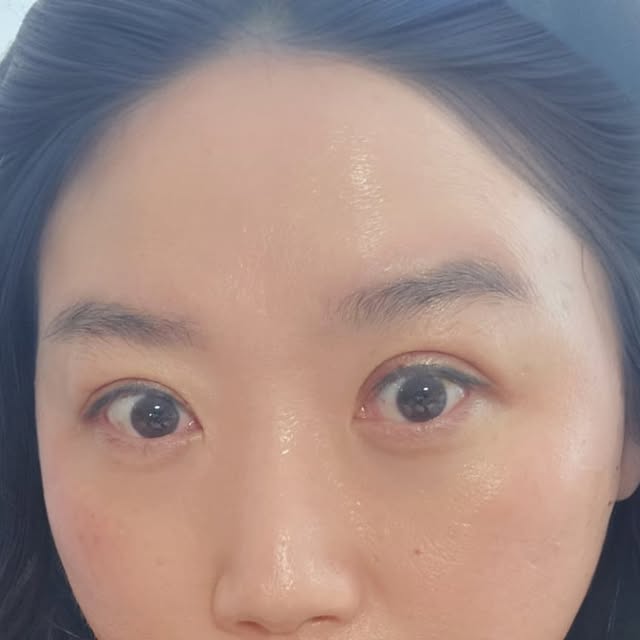쇼퍼홀릭 on Instagram: "#광고#투에이엔#블루밍가든 일부 매장에서만 만나보던 투에이엔을 올리브영200개 매장에서 만나봐! 12/31올영 선런칭된 블루밍 가든 컬렉션 봄을 만나러갈까? 블루밍 가