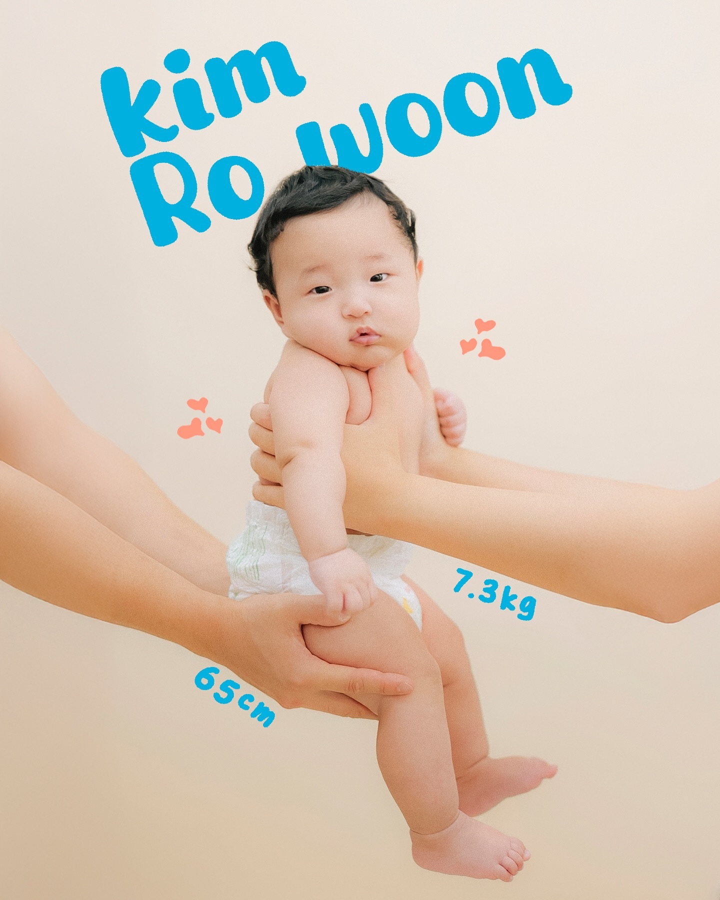 곱슬곱슬 내새꾸 100일 💛
웃음 소리가 너무 사랑스러운 우리 로운이
앞으로도 건강하쟈 너무너무 사랑해🧡