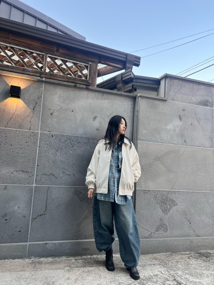 스탠다드에러 87-STAN009 [리뉴얼] 스탠다드 블루종 스웨이드 자켓 아이보리 착용 후기 | 간절기 아우터 추천