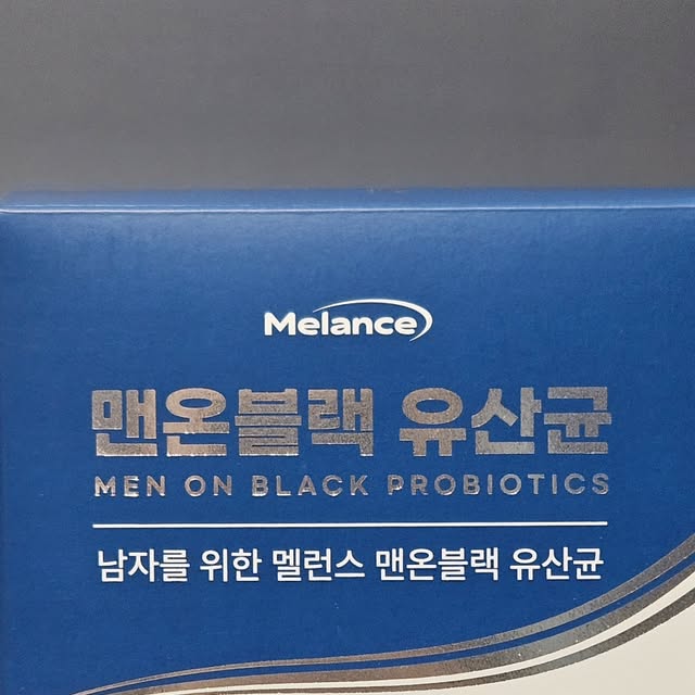 댜밍 | 경기 인천 맛집ㆍ핫플 | 밀키트ㆍ디저트ㆍ집밥 | 코덕 on Instagram: "#협찬 #맨온블랙 남성을 위한 남성 전용 새치 유산균 맨온블랙 🖤 전문 의료진 설계로 호르몬 억제 없이 두피 환경