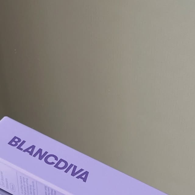 윤가현 on Instagram: "#광고 @blancdiva_official 
메이크업 할 때 항상 목숨처럼 공들여서 하는 마스카라👀
항상 같은것만 쓰다가 이번에 블랑디바에서 새로 런칭한 촉촉-하다는 마스카라를 써봤어요!

촉촉한 텍스처가 빠르게 픽싱되어 가닥가닥 선명한 속눈썹을 만들어주는데,
속눈썹 힘으로 눈뜨시는 분들도 충분히 만족할 만큼 탄탄하게 고정돼요 !

17일까지 구매 시 런칭 혜택을 받을 수 있다고 하니 마스카라 구매 예정이신 분들은 꼭 한번 둘러보세용💖

#광고 #마스카라 #마스카라추천 #블랑디바마스카라 #컬부스터마스카라 #마스카라추천 #워터프루프마스카라 #번짐없는마스카라 #블랙마스카라 #가닥속눈썹"