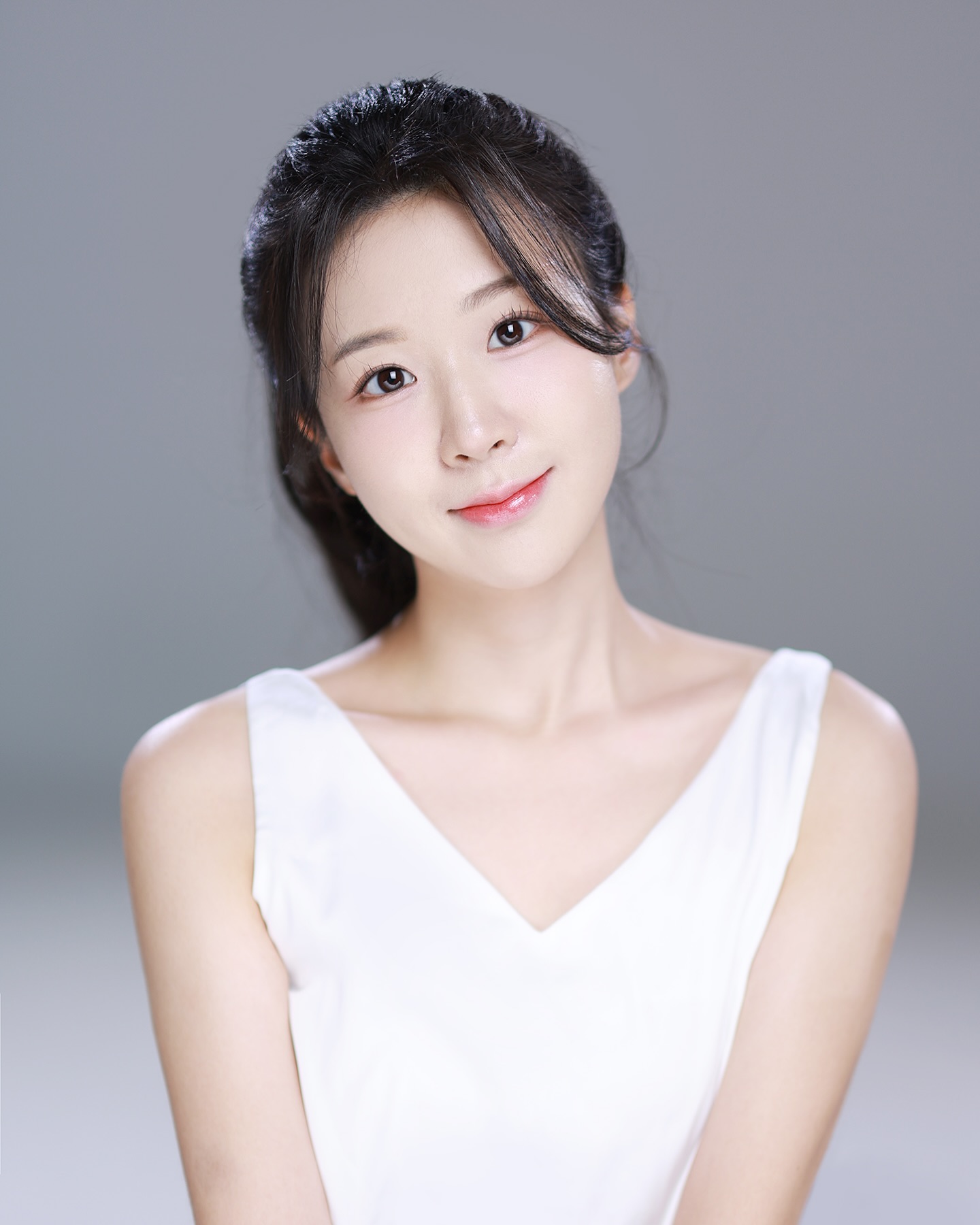 2025 New profile📸
.
.
.
📷evans_studio 
💇🏻‍♀️ azero__o 
👩🏻‍🎨jayounng_