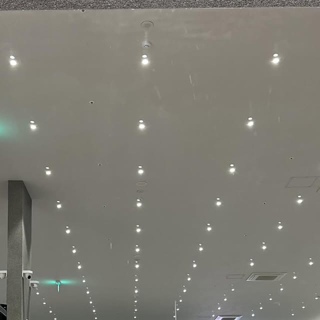 우당탕탕갱아 on Instagram: "#광고 
학습 시간이📚 길어 지치거나 집중력 강화가🧠 필요할 땐⁉️ 세로토닌 핵심성분은 물론 마음 안정과😮‍💨 에너지 부스트💨 활력까지🔥 골고루 함유한 청소년 토탈 #마인드케어 솔루션 #유스카이 로 찌리리릿⚡️ 집중력 강화⚗️

💙테아닌 100mg
•스트레스로🤯 인한 긴장 완화
•성장기 청소년을 위한 일일섭취량의 50% 함유

💙세인트존스워트추출분말(5-HTP)
•기분 안정 및 행복 호르몬😍 유지에 도움

💙유기농 노르딕 노루궁뎅이버섯추출물분말🍄
•또렷한 두뇌🧠 활성에 도움되는 풍부한 리그난 성분 함유

💙실리콘밸리가 주목한‼️ 차세대 누트로픽 브레인베리🫐
•천연 아로니아 베리 추출물로 안토시아닌&황산화제 성분 풍부🤩

💙몸과 마음의 활력 밸런스 포뮬러⚖️ 꼼꼼하게 엄선한 부원료 8종
•비타민 B, D등 활력 에너지 UP

💙전연령👶🏻👧🏻👨🏻👵🏻 학생👦🏻 어린이👼🏻 섭취 가능

블루베리 풍미가 입 안에 톡🫐🫐 이거 어떻게 하나만 먹냐🥹 겨울엔 바닥이 차가우니까 닐링할때 무릎 시려랑🥶

👚베르만어패럴 : 우먼즈 시그니처 로고 탱크탑(옐로우)
👖나이키 : 조던 5인치 쇼츠(팀 오렌지 라이트 매더 루트)"