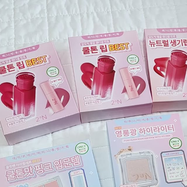 @zzo_e2 on Instagram: "#협찬
#8월올영픽추천템 #투에이엔러브버블컬렉션
어머머 열일하는 투에이엔 상줘야대!!
8월 신상 투에이엔 러브 버블 컬렉션 출시!!
8월 올영픽 추천템 으로 👍🏻👍🏻👍🏻
덥고 습해서 짜증나는데 올영에서 투에이엔 쇼핑으로 스트레스 날려요!
🏷 ɪᴛᴇᴍ ɪɴғᴏ @2an_official
#광고#올영픽#올리브영추천템#올영필수템#러브버블컬렉션#롱웨어링파운데이션미니#컬러플레이듀얼라이너"