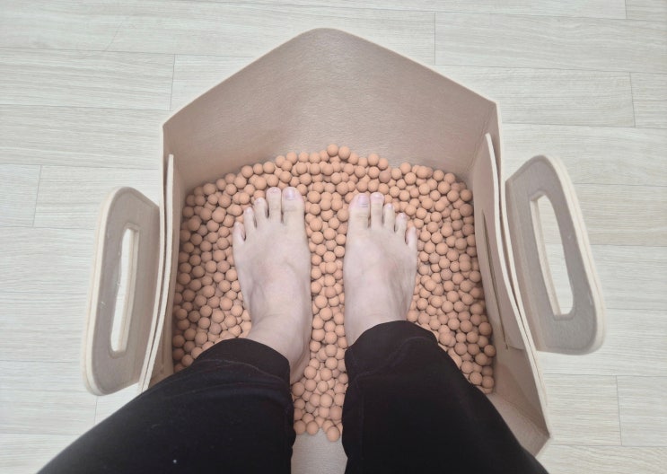 집에서 매일매일 간편하게! 더집사 황토볼 발마사지기 리뷰