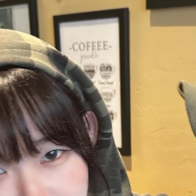최정윤 on Instagram: "🤑🤑"