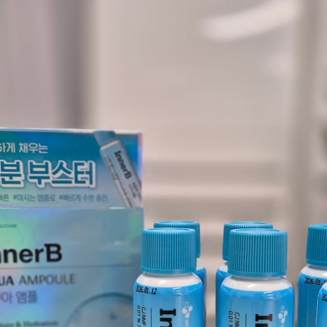 yukbbang on Instagram: "#광고 🙋‍♀️2025.2.21(금)#이너뷰티 날씨가 추워서 사무실에 온풍기를 빵빵하게 틀어놨더니 아무리 피부에 보습을 해줘도 항상 건조감이 느껴지더라구요. 올리브영 갔다