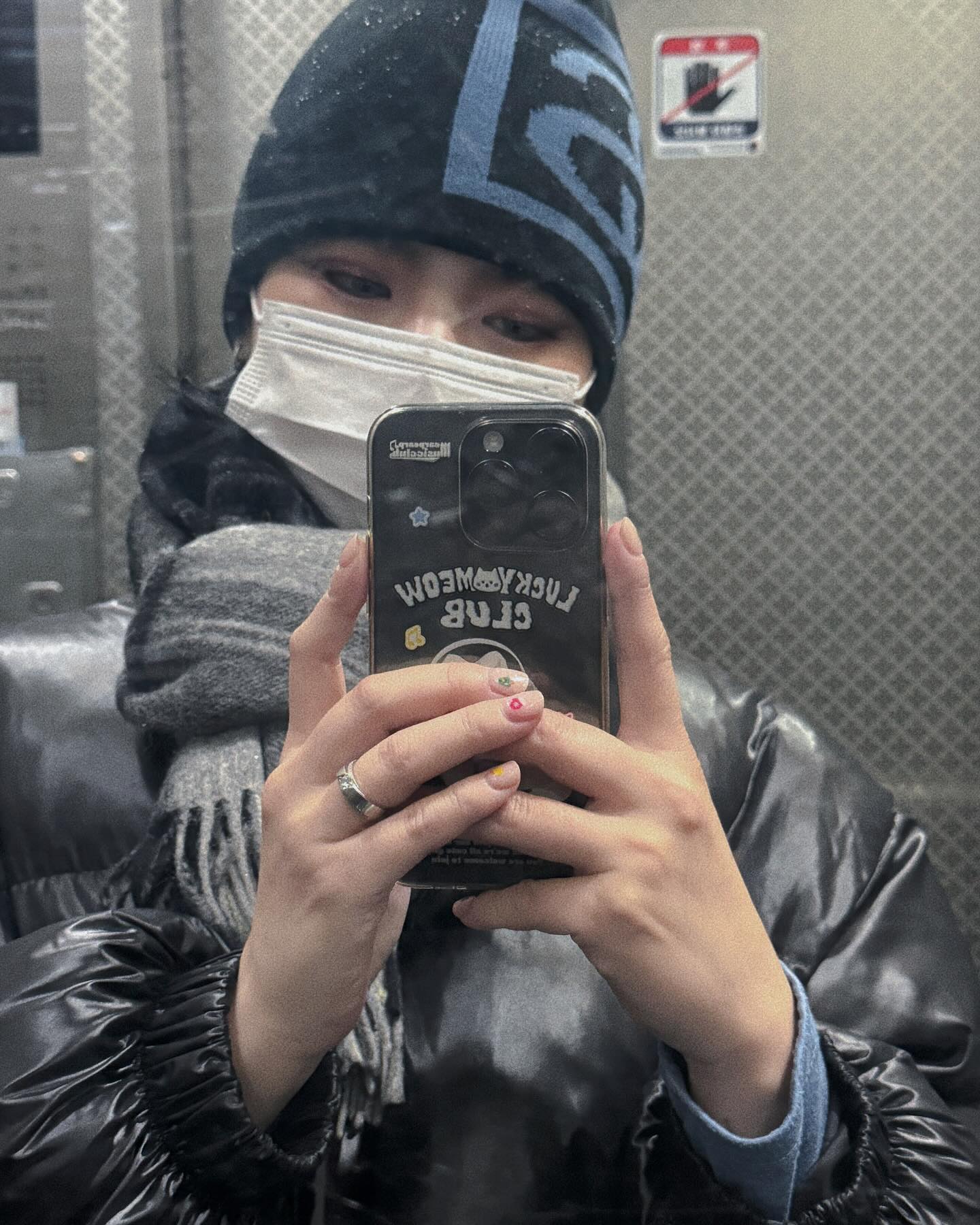 머리에 착 맞는 비니 추천해주세오🙏🙏

#스투시비니 #비니추천 #여자비니 #옷스타그램일상 #ootd