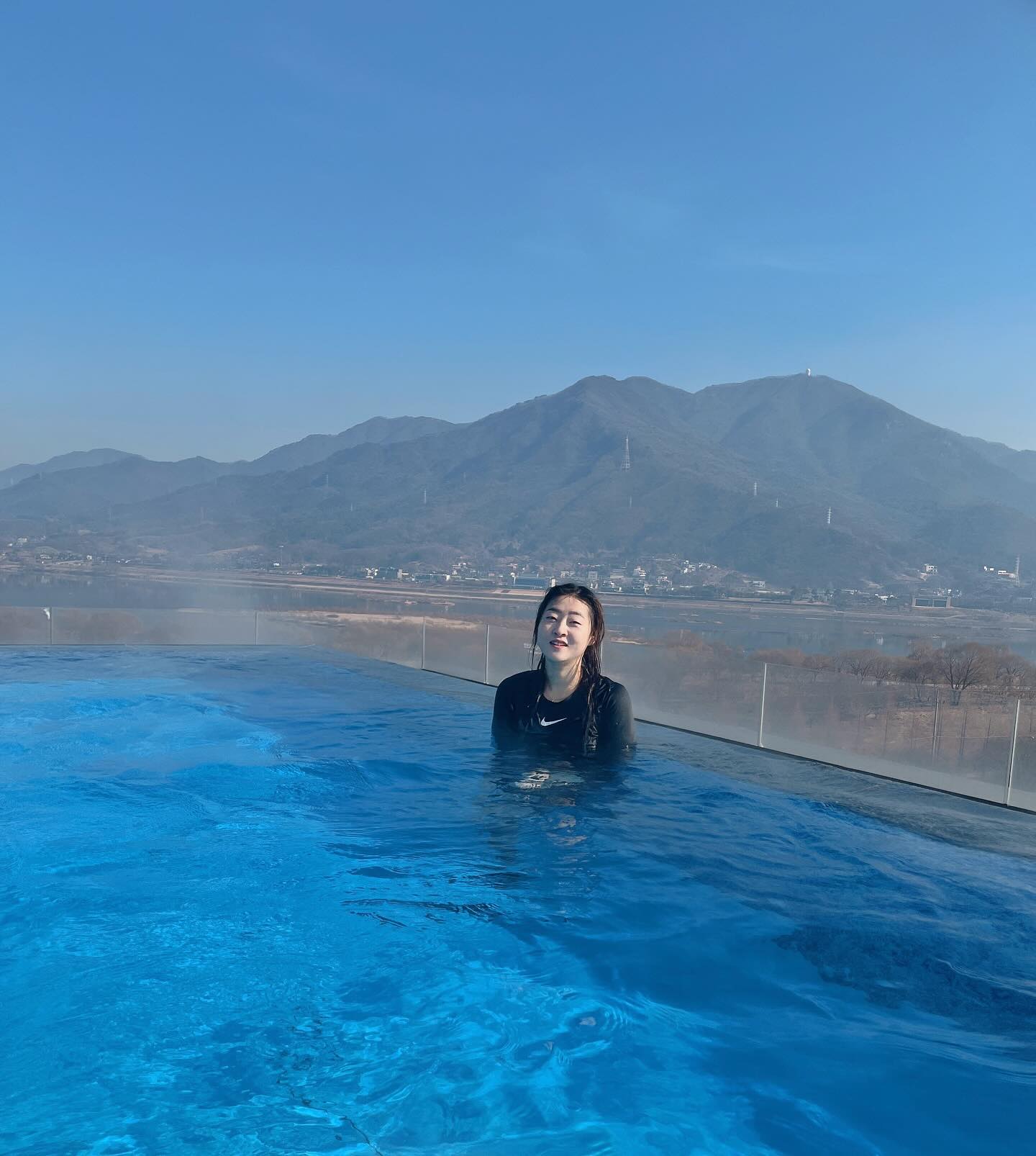 탈도 많고🥹
말도 많고🥲
즐거움도 있고😁
행복함도 있고🥰
감동도 있고😘
그런 토요일❣️
선물같은 하루☺️