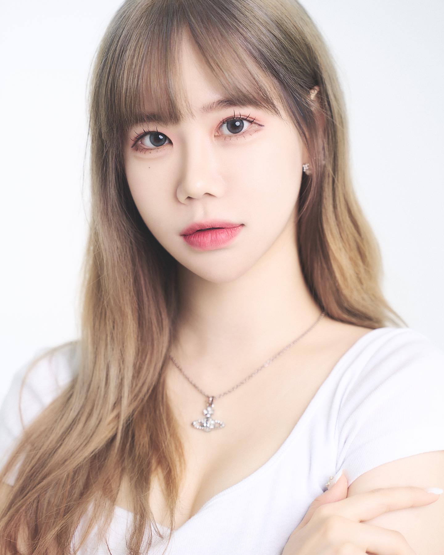 찍을때 마다 리즈갱신시켜주는 금손 파베작가님 pabe.pic ‼️
프로필촬영은 #파이어웍스스튜디오에서🥰🥰