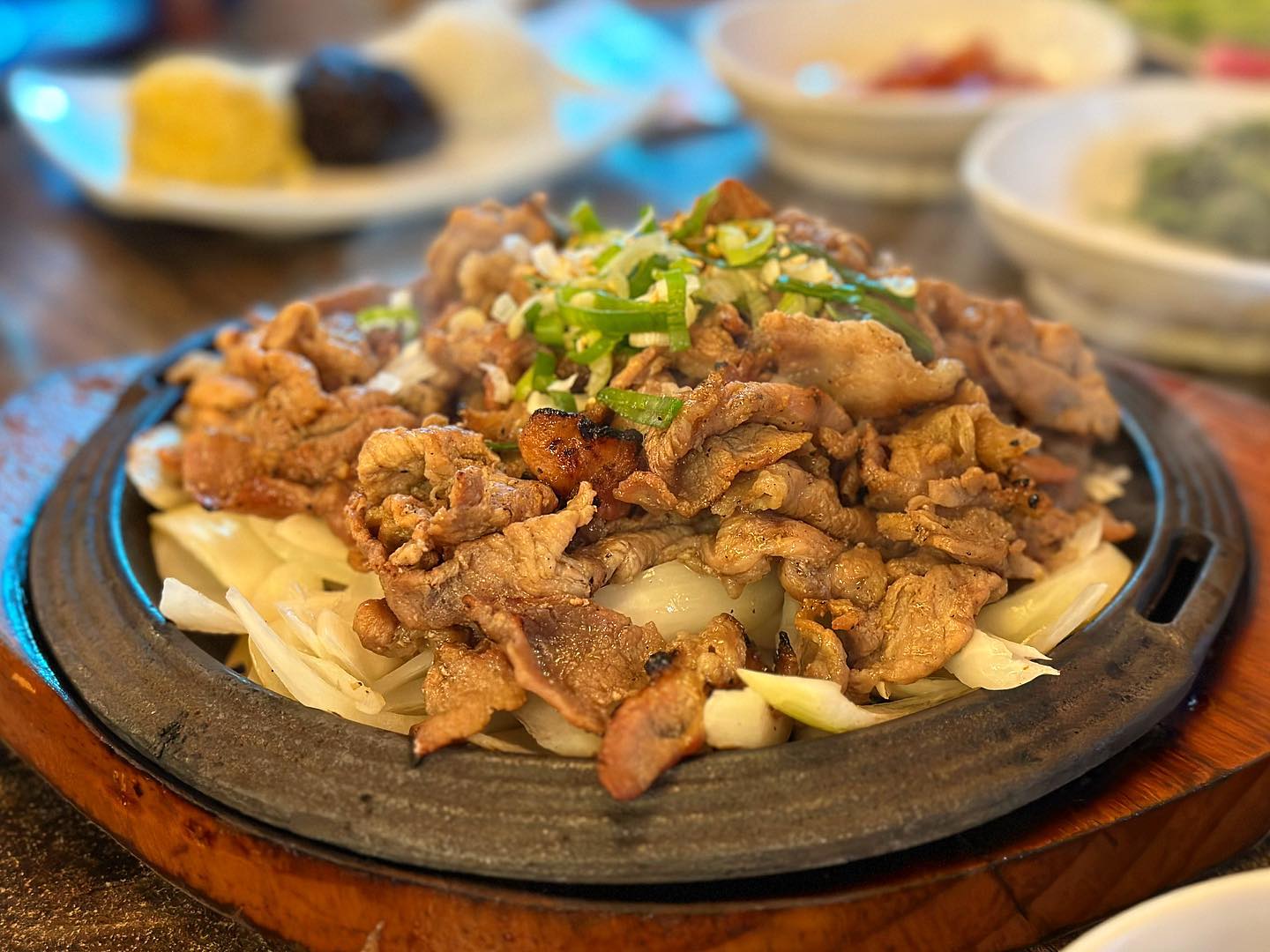 언니 덕분에 와 본 #목향원
공기도 좋고 석쇠불고기 쌈밥정식도 맛있었다 🥘🖤