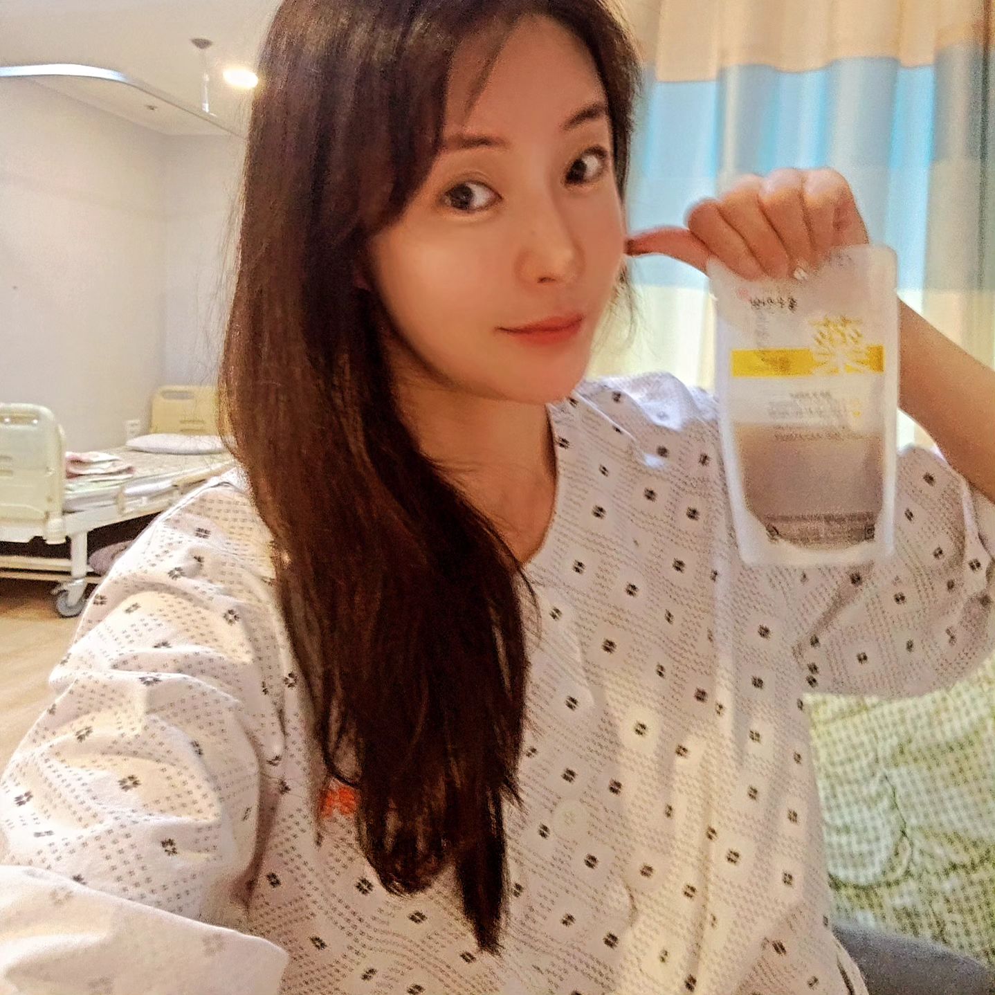 #럭키비키 잖아~🌟
4인실 인데..혼자 쓰잖아~♡
밥도 잘 나오잖아~~♡

다치지 말자., 아프지 말자.,이세상 누구보다 소중한 사람이 되어버린..

어떻게든 일 가려 했는데..몸이 우선 이라며 쉬고 나오라고..
언니들 ..힝힝~~ #감사합니다🙏

#감사합니다 #사랑합니다 #아프지말자 
당연하게 행복한 하루되시길 바래요~💖😊 . 
#travel #beautiful #dream 
.
#버킷리스트 죽기전에 꼭 하고픈😇 
#세계여행 #세계일주 🤗
#day #happy #daily
#선팔맞팔 #맞팔 
고고 바로 놀러갈께요~~~🤗😇
.
#좋반 #맞팔 #job #mc #팔로우 #3f4f #fff #likeforlikes #ınstagood #daily #ootd