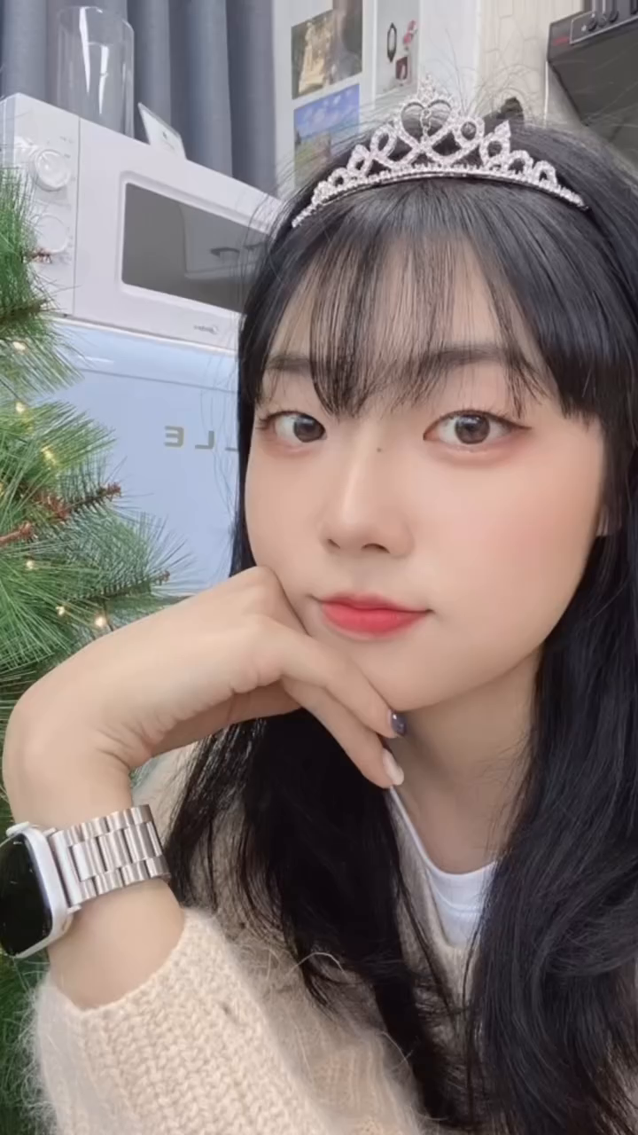 *
이게 정말 다 작년이었다구 ~? ⛧°。 ⋆༺♱༻⋆。 °⛧ 정리하면서도 믿을 수 없었던 많은 일들 .. 🫥💭 올해는 또 어떤 일이 나를 기다릴까 ‧∘˳°∗˚⛟
⠀⠀ 
#2023recap #2023readingchallenge #pitapat