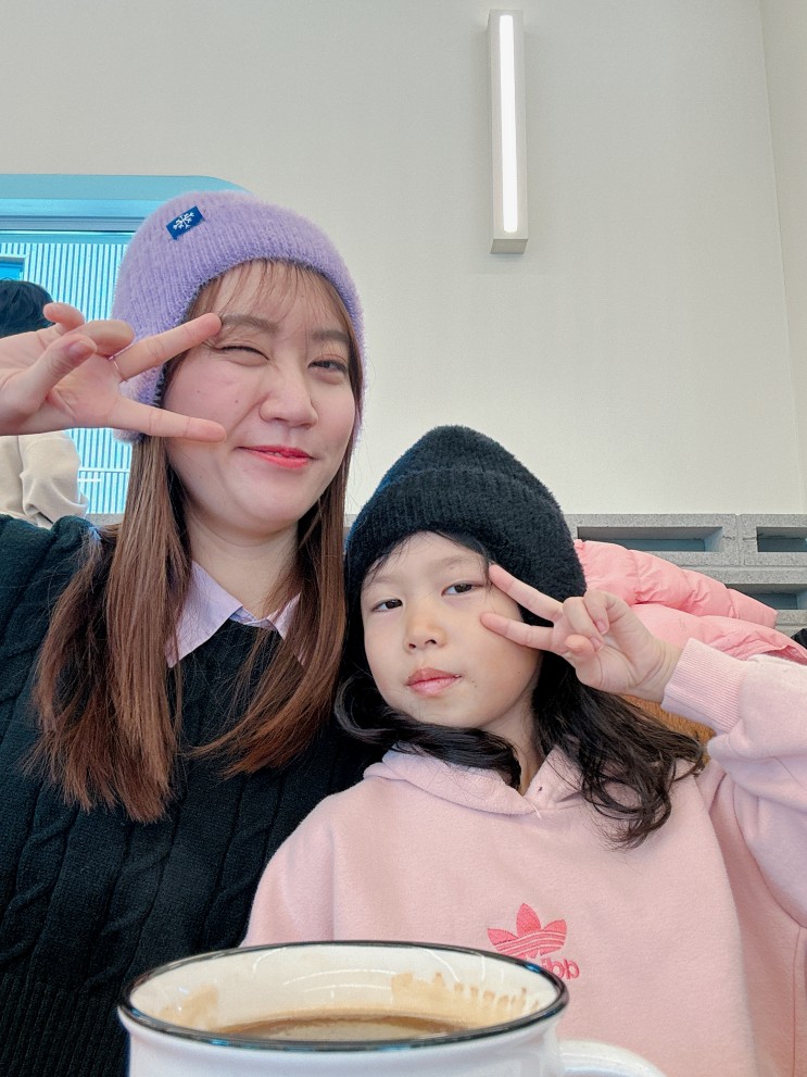 다시 찾아 온 한파 소윤이네 여성 겨울비니 따뜻하게 외출 준비