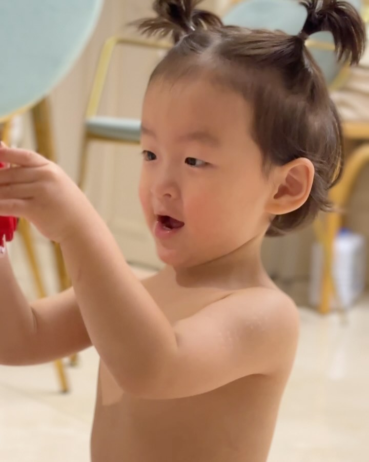 세상 젤 귀여운 날것👶🏻