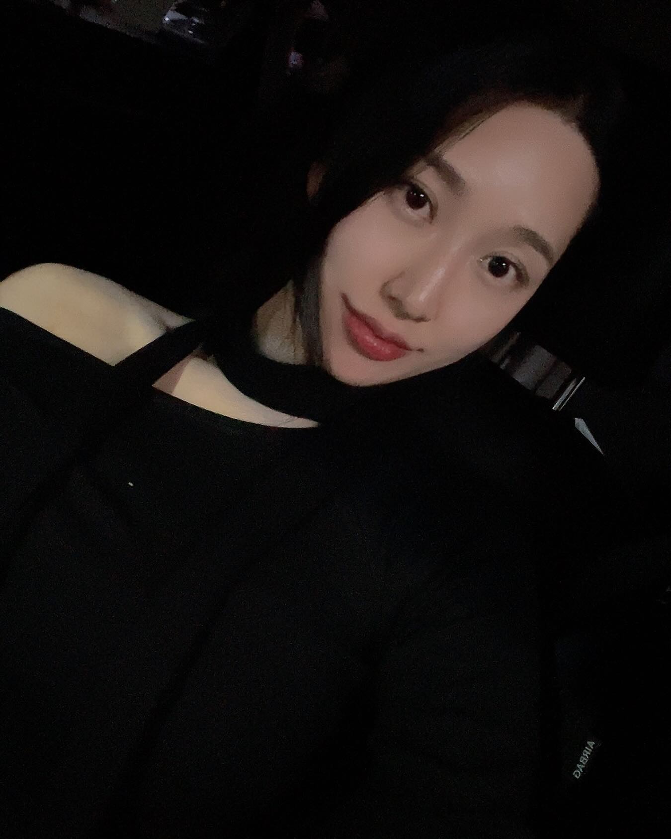 스토리 올렸더니 피드 올리라는 말에
스을쩍 피드 올리기 🍑