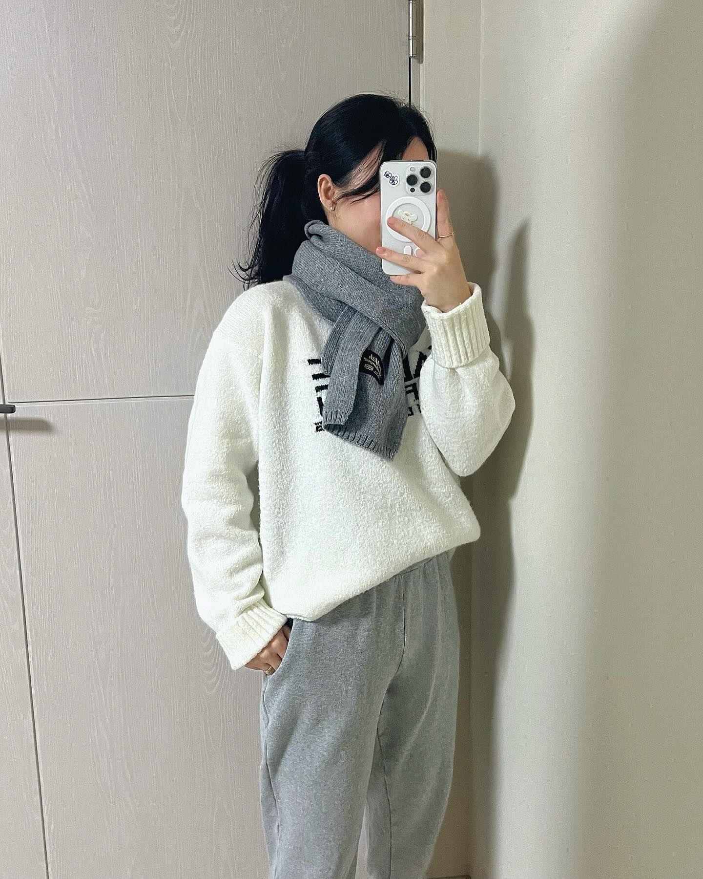 귀마개도 하나 장만해야겠네 🥶