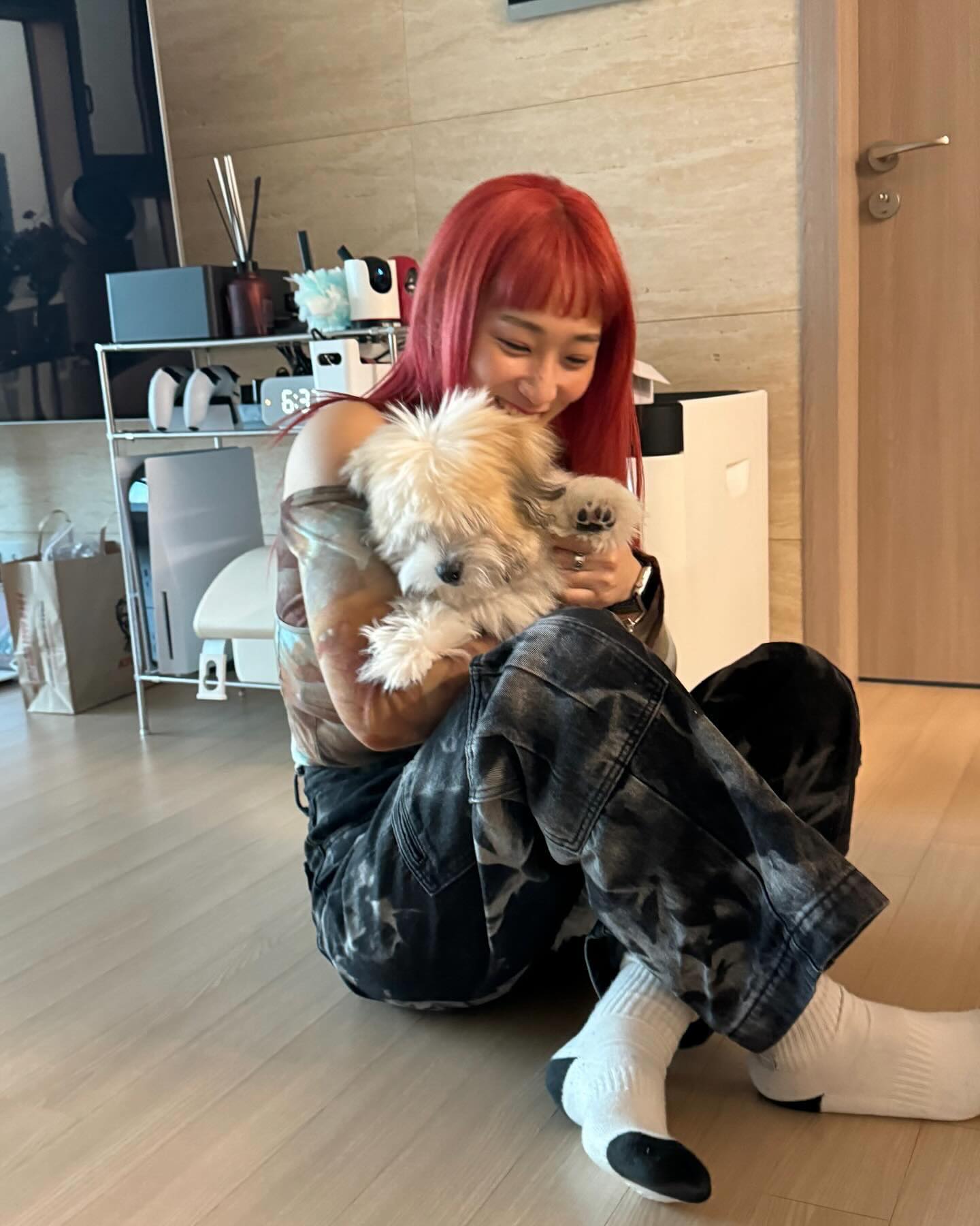 하 치즈는 너무 귀여웠다
납치해올뻔 했다🥰🥰
역시 귀여운거 쵝오야!
ㅠㅡㅠ 초대햐주셔서 감사해오❤️ 요리도 다 만들어주시고 갬동🥹
(너무 먹어서 체한건 안비밀)

#댕댕이#귀여운거최고