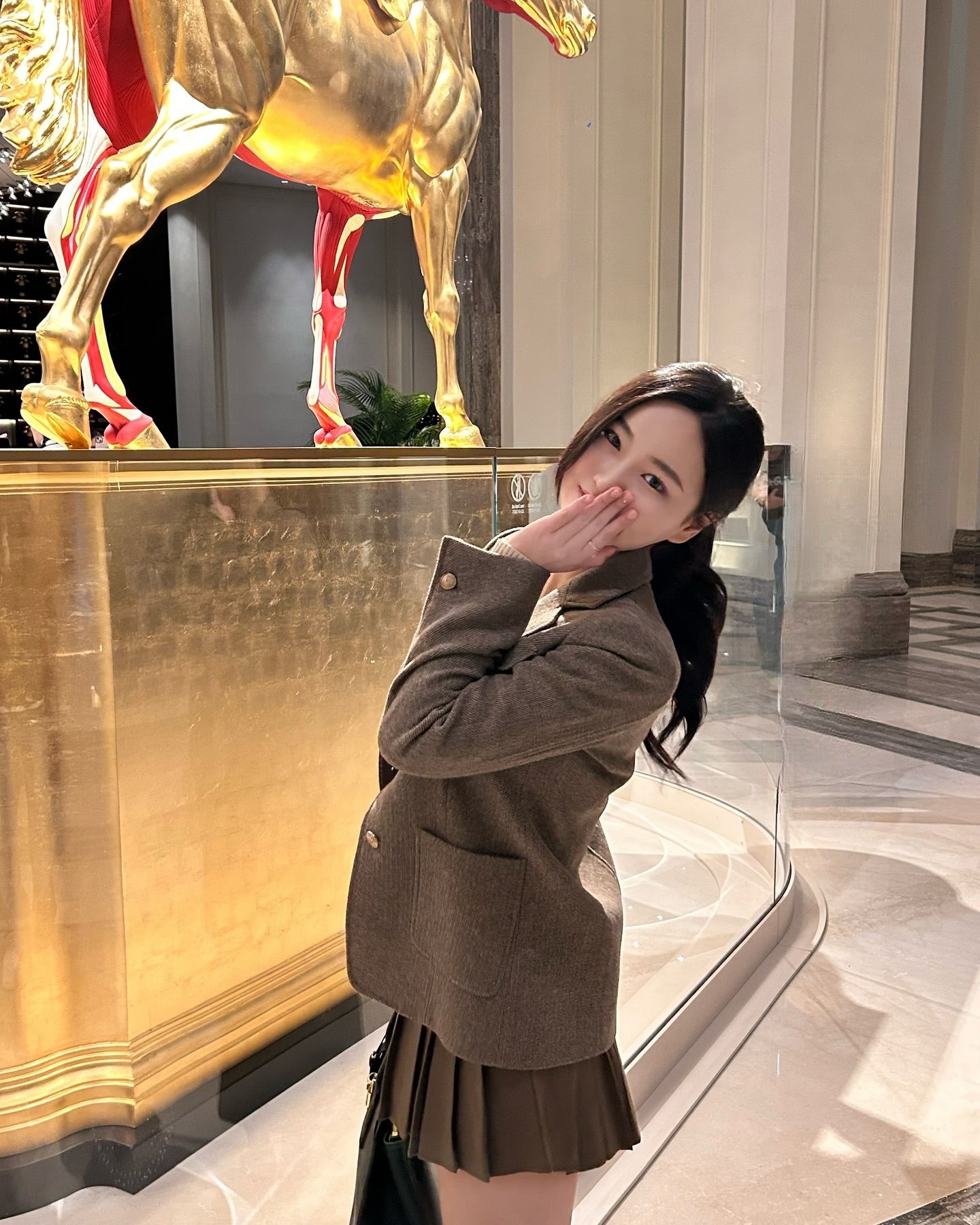 햄봌ㅋㅋ🙈🤎
(유리 쭈굴팅한건 사람 지웠더니 저런거임 ^_^;;;;)