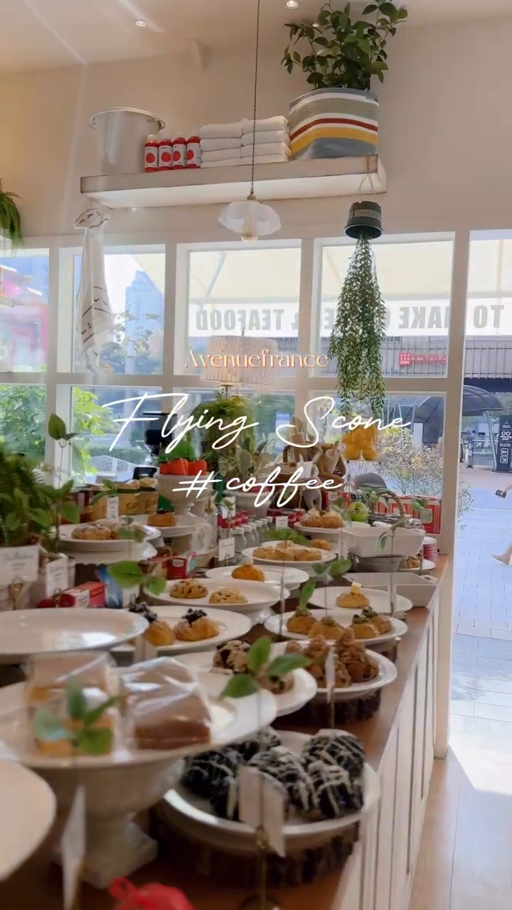 스콘맛집
✨🧁🍰🥞

#플라잉스콘
#아브뉴프랑