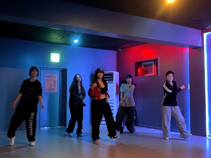 4주 정말 순삭 지나갔다🔥
다들 고생했고 다음 시즌 때 봅시다❤️‍🔥❤️

#minkyungchoreography 
#yg #stillbrazy
#girlshiphop 
#hiphop
yg
