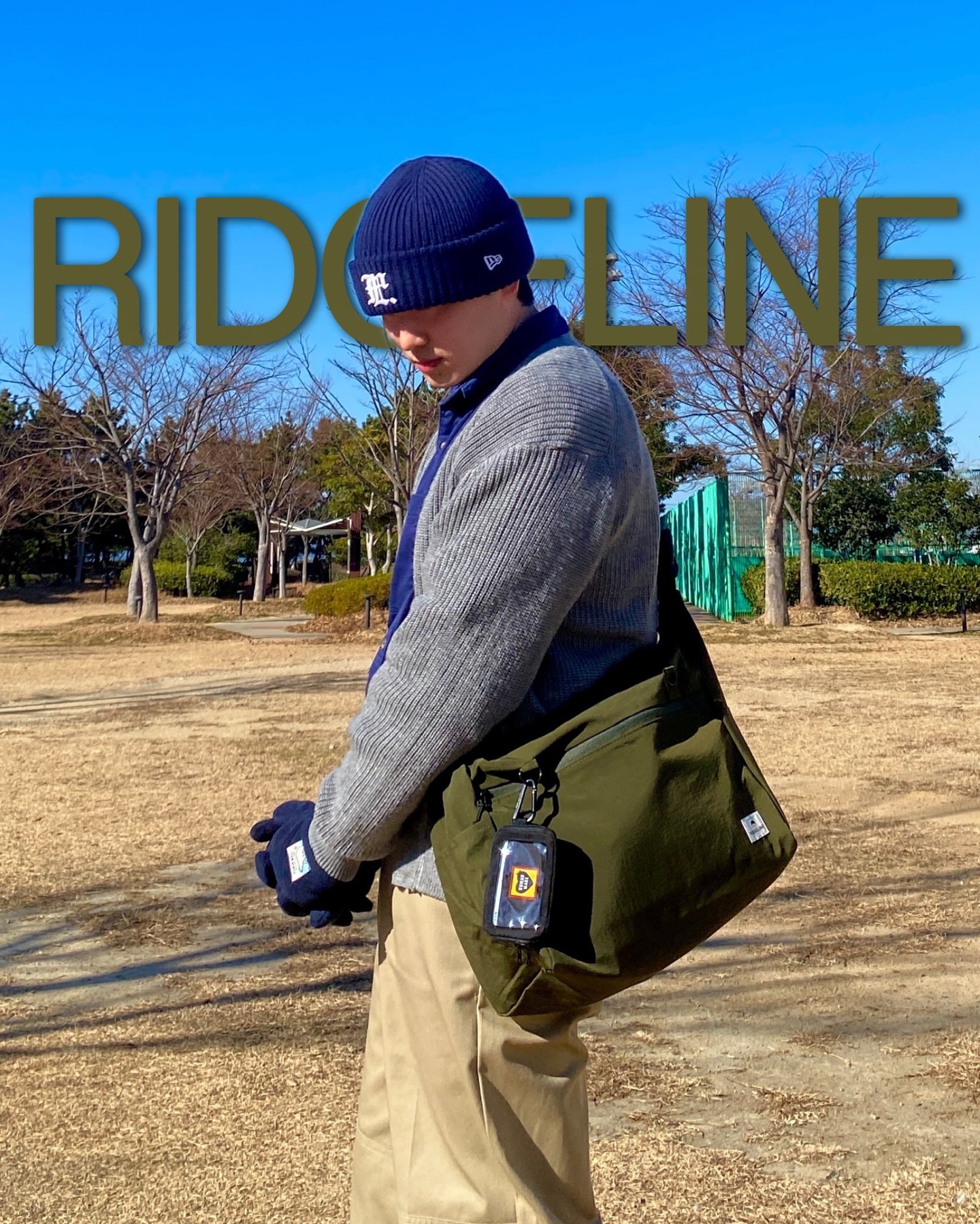 #광고 🌳크기가 딱 내가 찾던 크로스백🌳
ridgeline_kr 에서 어반 크로스백 데일리 여행용 반달을 보내주셨습니다🙏

[ 추천 및 생각 ]
생각보다 단단한 나일론 소재가 사용되어 가방 안에 물건을 넣어도 모양이 쉽게 무너지지 않아서 좋았습니다. 적당한 크기에 아이패드 air를 파우치에 넣어도 들어가는 크기라 편하게 들고다니시기 좋을 듯 합니다! 특히 바깥쪽 D링은 키링이나 가방 꾸미기를 할때 유용하게 사용 될 듯 합니다.

️=======================================

#무신사 #릿지라인 #남자크로스백 #크로스백 #데일리백 #캐주얼가방