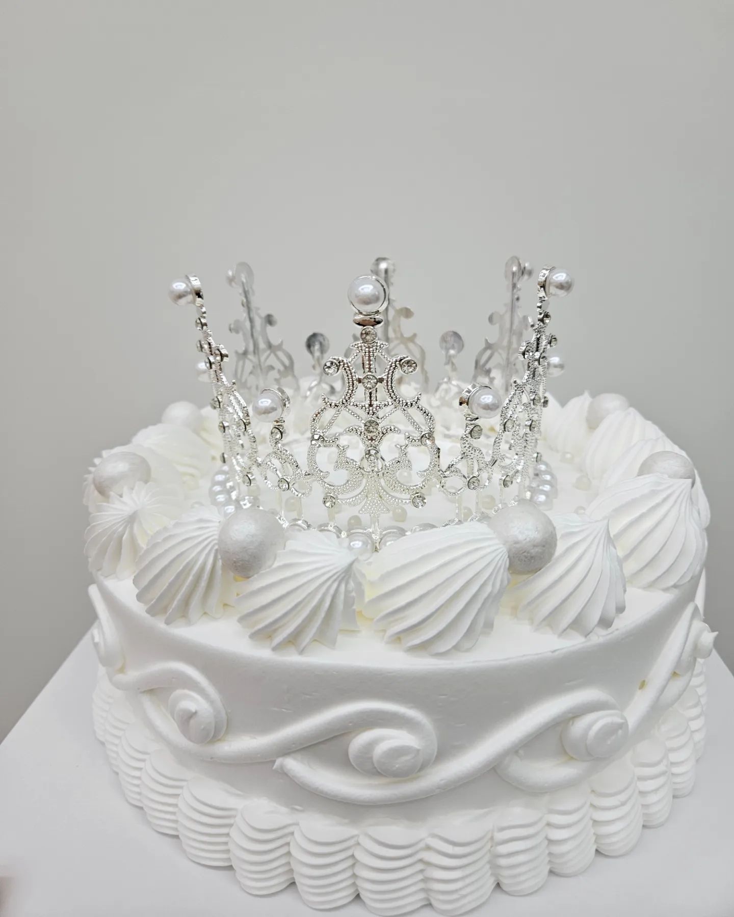티아라 케이크 🎂