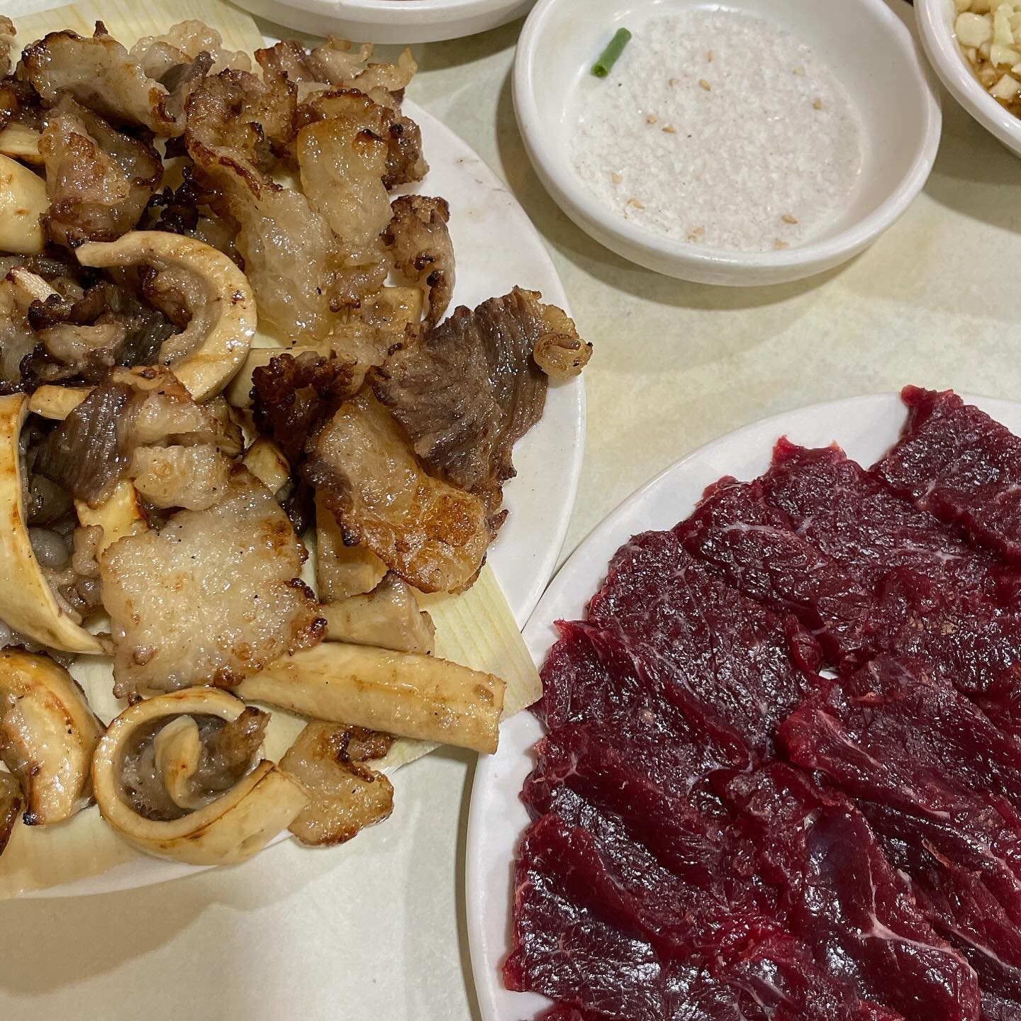 대구 맛집으로만 스케줄 이끌어준 우리 남편🎡🎠
놀이기구 3개 타고 내 무릎은 멍이 들었지만....최고여따🩵

#대구 #대구여행 #대구맛집 #대보식육식당 #녹양구이 #따끈따끈베이커리 #아르떼수성랜드 #수성랜드 #그랜마오븐 #호용_윤주