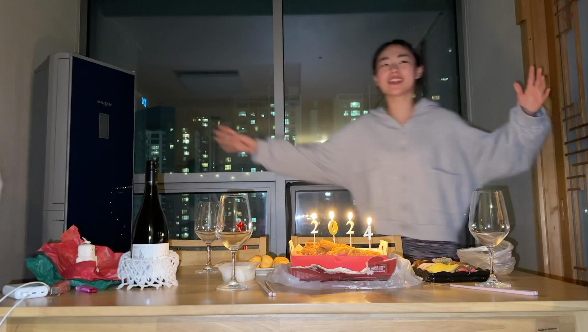 👵🏼
고딩때 만나서 그런가,,
아직도 만나면 고딩같은 우리의 관계🤓
하우에버 알라뷰🫶🏽