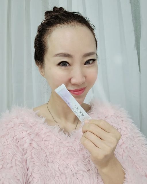 mikyo.c on Instagram: "#광고 미백관리 어떻게 하고 계세요? 얼굴에 바르는 화장품도 중요하지만 이너뷰티에 신경쓰지 않으면 큰 효과를 보기가 어려운것 같더라구요. 미백을 위한 최고의 선택은