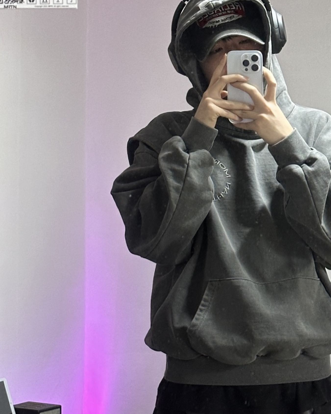 3월 남기다 기록을 행복했던 뒷북 🥵
