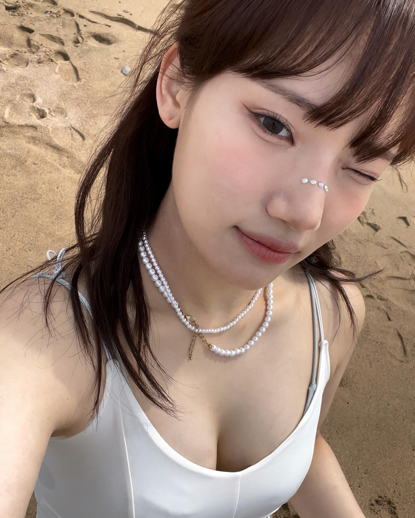 🐚
.
.
.
.
.
.
.
#셀카 #셀카그램 #셀스타그램 #셀피 #바다 #바다스타그램 #코디 #코디추천 #올화이트 #오오티디 #고등학생 #06 #댄서 #좋아요 #좋아요반사 #좋반 #좋테 #좋 #좋튀 #댓글 #댓 #맞팔 #중단발 #메이크업 #ootd #selca #selfie #selstagram #likesforlike #lfl
