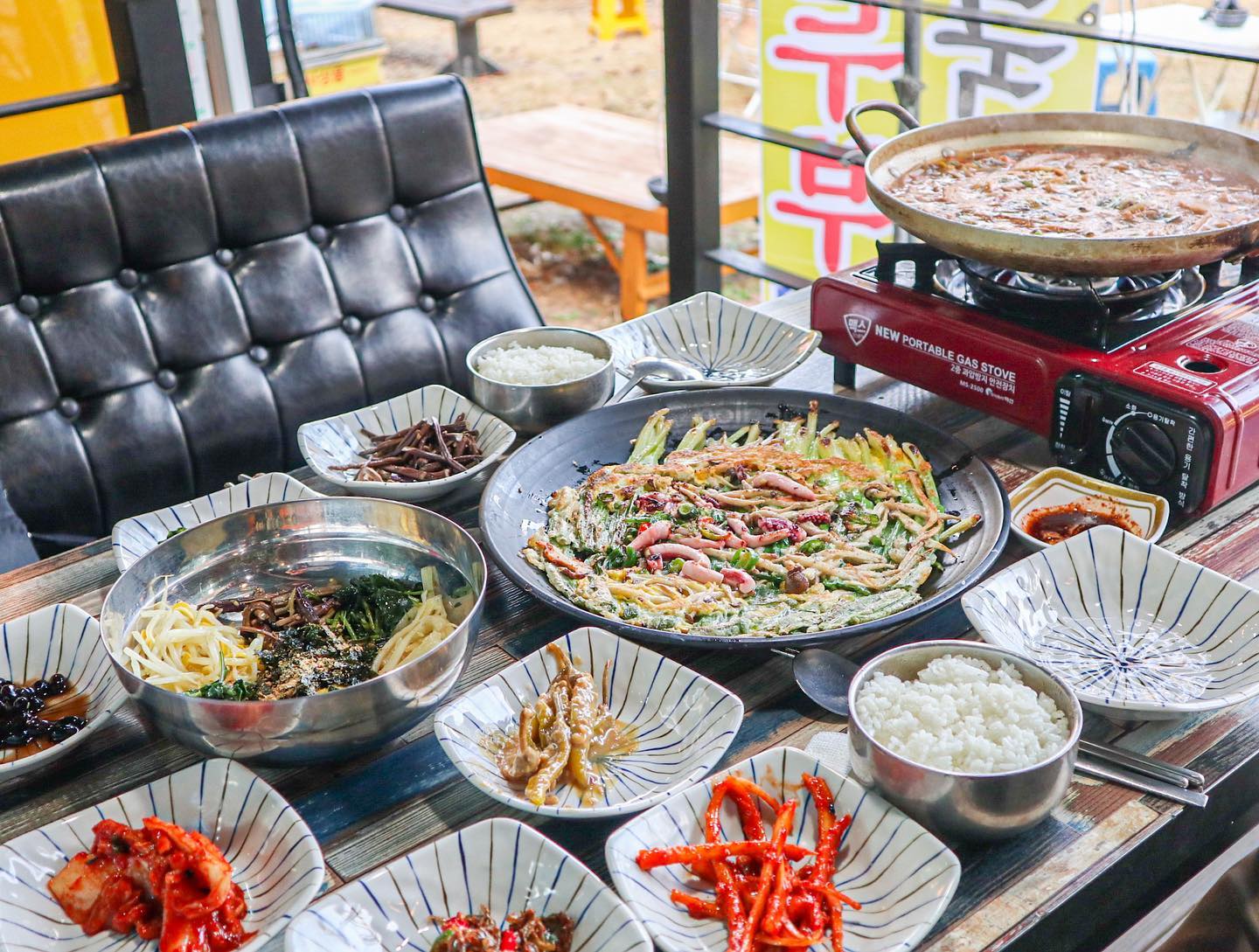 은해사 갔다가 든든히 🫶🏻
역시 금강산도 식후경 🍁🍂
-

#영천맛집 #청통맛집 #은해사 #은해사맛집 #미정식당 #대구근교 #대구근교나들이 #대구여행 #영천여행 #대구맛집 #산스타그램 #산