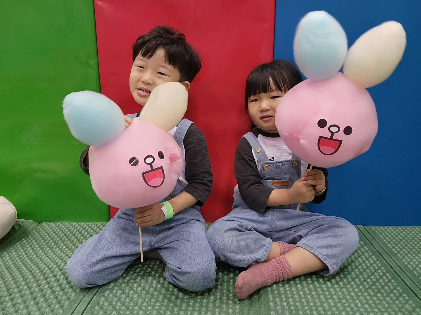 ◡̈
 
 
솜사탕 사고
씐이나네 아주
 
 
 
 
#귀염댕이