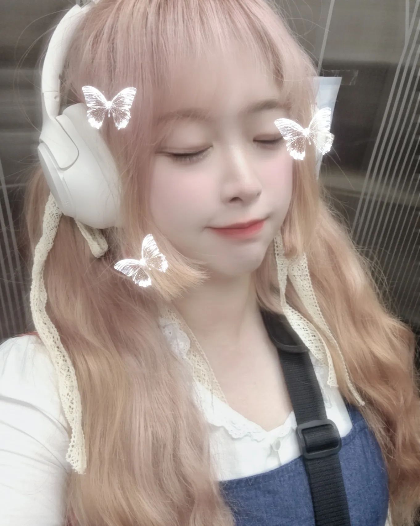 ㅋㅋ곰돌반쌤은 점점 어려보이려 발악중