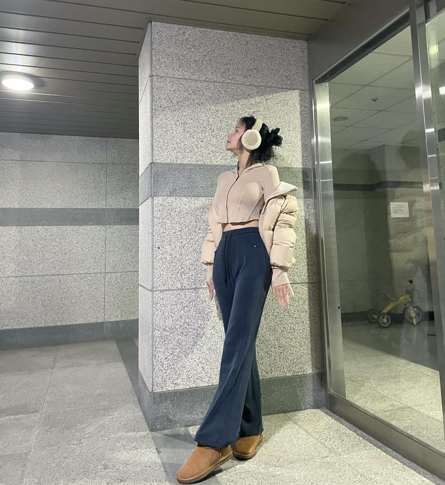 머리는 산발인데 똥폼잡기ㅋㅋ

#분리수거하고오는길 🫣