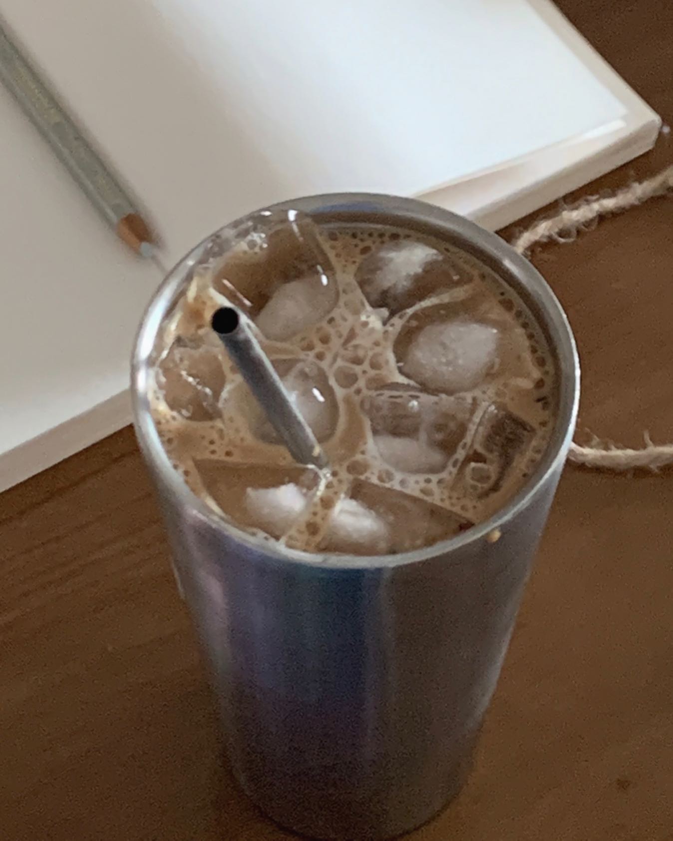 :)
하루이틀, 미루다보니 어느새 한달이 훌쩍지나 올려보는 사진-은 애정하는 아이스라떼☕️🥛🤍
.
+모두 잘 지내시죠. 안부인사 나누러 갈께요