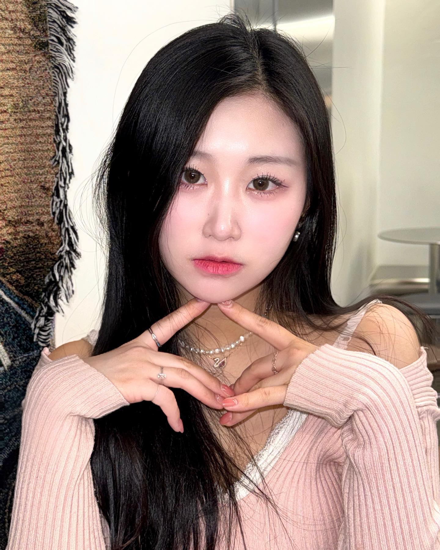 #제품제공 #렌시스 #페이브 
자연스러우면서도 분위기를 만들어주는 렌즈… 🤍🥹

#렌즈추천 #데일리렌즈 #협찬