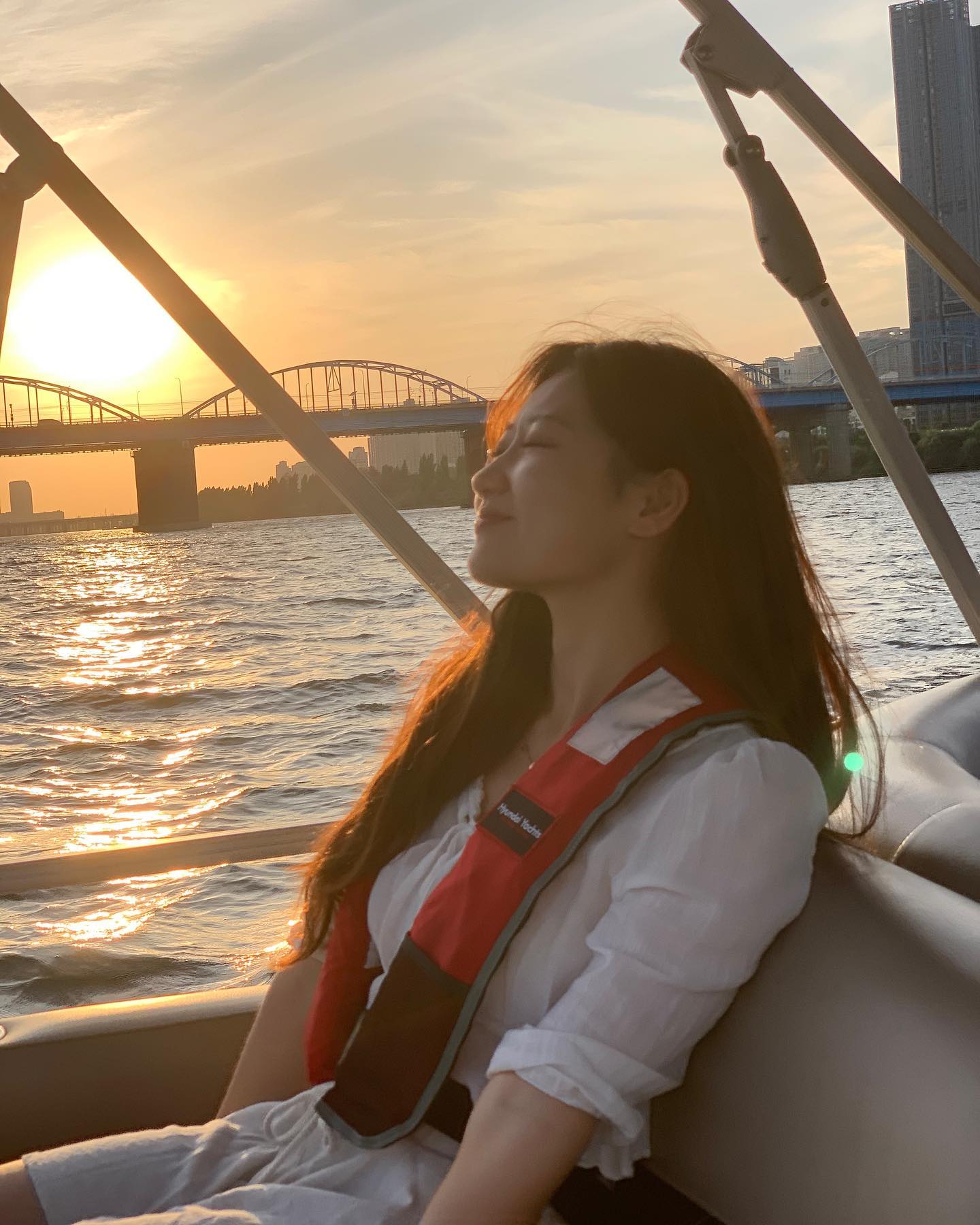 어제는 행복이 눈에 보이던 순간~
날씨까지 완벽했던 날🌸🥰

#주말#주말기록#오운쉼#서래섬#한강공원#한강요트#요트#요트투어#현대요트#요트클럽#일상그램#일상기록
