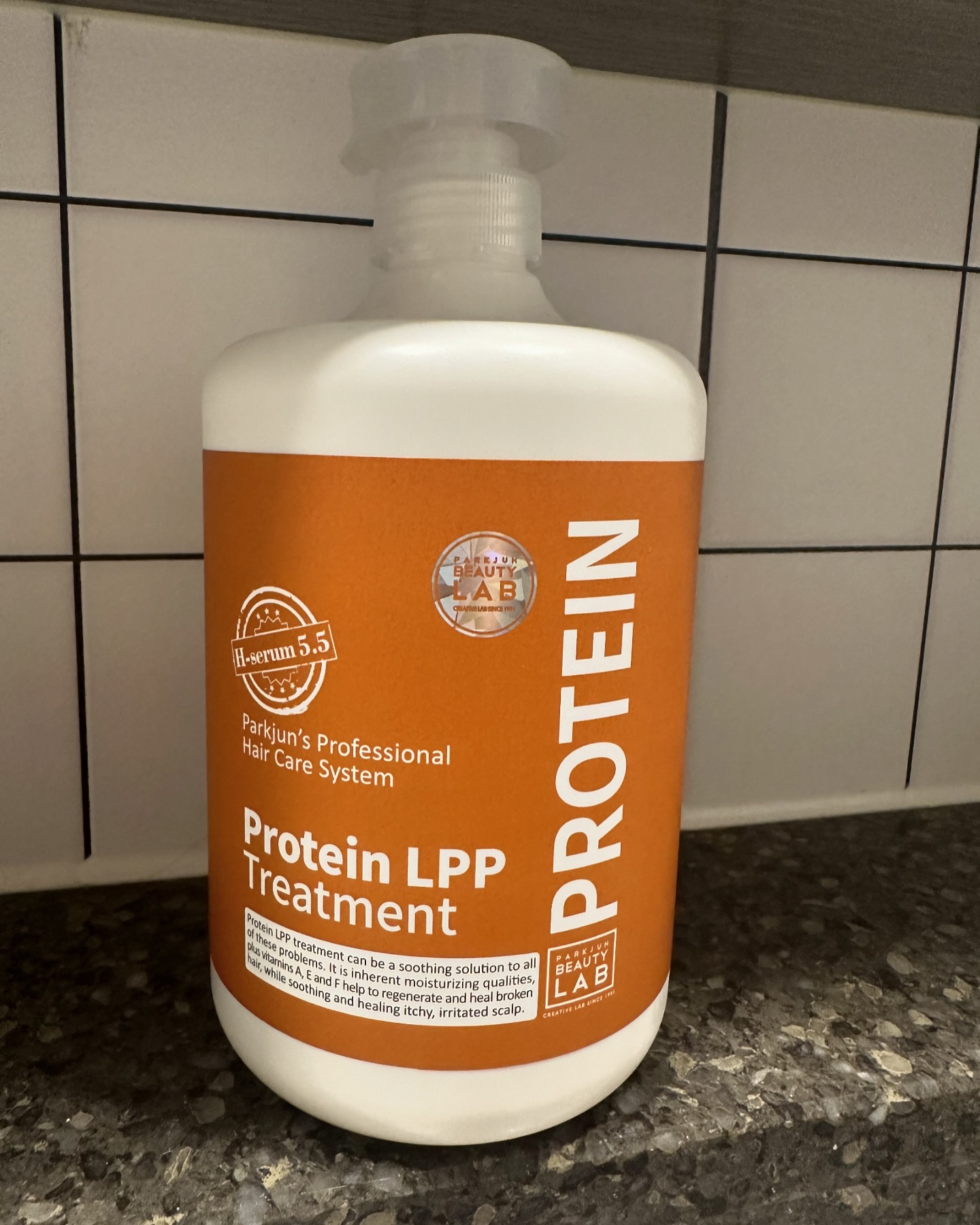 🧡박준뷰티랩 LPP 단백질 트리트먼트🧡

박준뷰티랩의 전문가들이 만든 LPP 단백질 트리트먼트!
단백질 LPP성분 트리트먼트로 효과좋은 미용실 헤어케어 제품이랍니다:) 미세 단백질 성분으로 미용실에서 받는 케어를 집에서도 할 수 있는 박준뷰티랩 LPP미용실 트리트먼트
🧡올리브영 6월 세일 필수 구매템! 미용실 박준뷰티랩 LPP 단백질 트리트먼트

6월 올영세일때 꼭 구매해보세욤
⭐️올영세일 기간: 5/31~6/6⭐️
저는 박준뷰티랩의 LPP 라인 샴푸와도 같이 사용한답니다!!

링크 : https://www.oliveyoung.co.kr/store/goods/getGoodsDetail.do?goodsNo=A000000121286

#협찬 #미용실트리트먼트 #단백질트리트먼트 #LPP트리트먼트 #트리트먼트추천 #단백질헤어팩 #미용실헤어팩 #극손상트리트먼트 #물미역트리트먼트 #올리브영트리트먼트 #박준뷰티랩LPP단백질트리트먼트 #헤어케어 #헤어관리 #올영세일 #올영픽 #올리브영