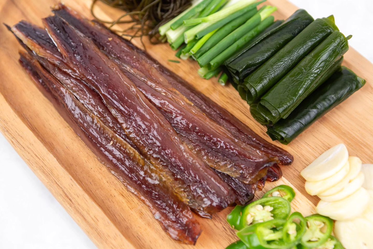 광고 🫣

과메기 먹는 계절이 왔네요~
과메기는 포항 구룡포 과메기가 최고!!

비린맛 없이 쫀득쫀득~ 완전 별미죠 🫡

잘 말린 과메기 ~
집에서 편하게 받아 드세요!

jayeon_e_guamegi

- 전화번호 : 010-5370-3434

#발과메기 #과메기먹는법 #과메기맛집 #과메기야채세트 #햇과메기 #포항구룡포과메기 #과메기효능 #과메기철 #포항과메기택배 #포항과메기맛집