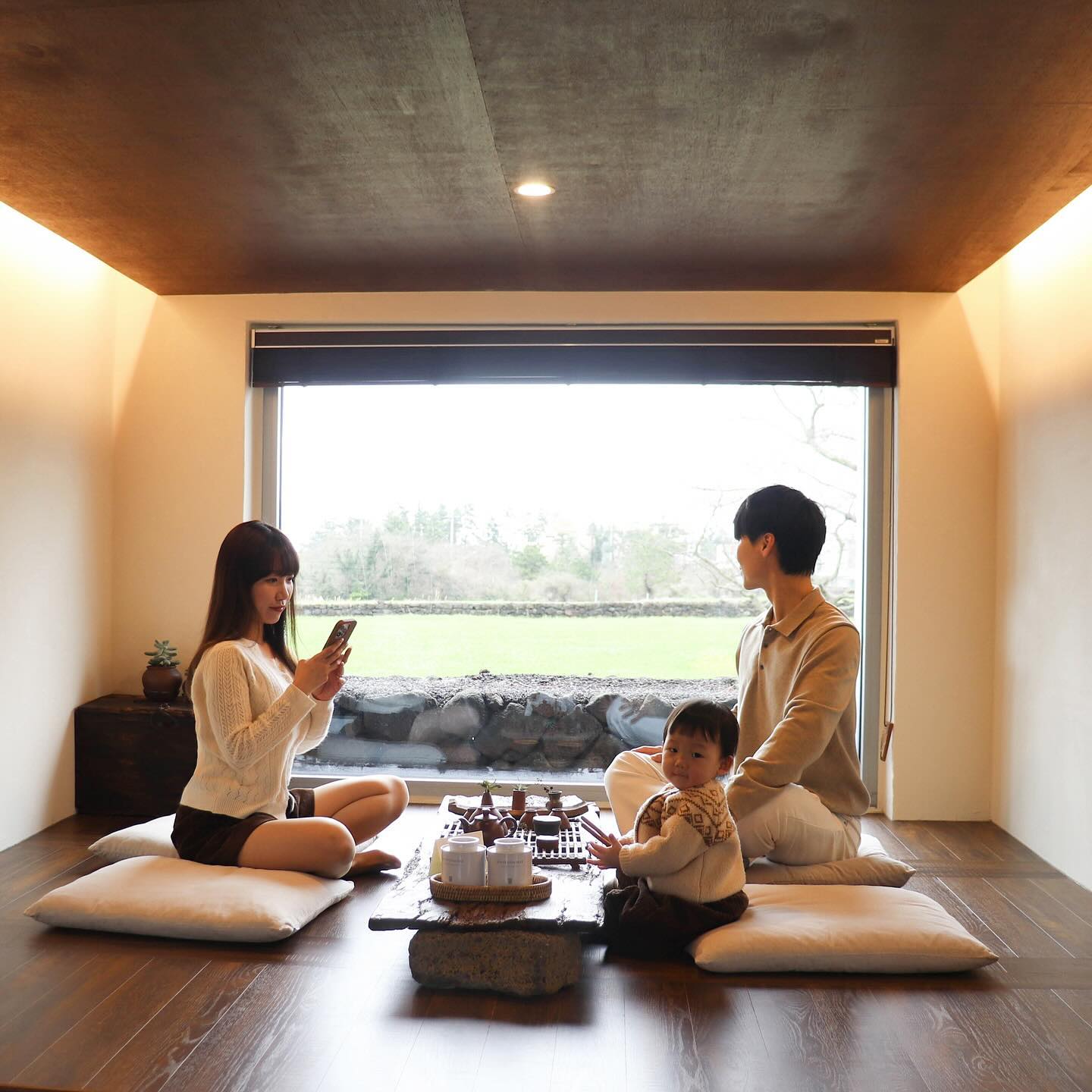 제주 한옥 감성 느므 조아요 〰️🤎
최소 2박 하고 싶던 협재 휴왓 〰️⏳⌛️

🏡 제주 독채 프라이빗 펜션  huewatt_jeju 
제주시 한림읍 협재리 2188-1
დ 제주스러운 감성 한옥 독채펜션
დ 기준인원 2인 (최대 4인) 인원추가비용 ✖️
დ 프리미엄 어메니티 이솝, 자쿠지, 다도실
დ 슈퍼킹침대 2개, 세탁기,건조기 상비약 등등 
დ 제주만주 웰컴푸드, 우연못 프리미엄 티 브랜드

더 자세한 정보는 블로그 참고해주세요 🎞

#숙소제공 #협재독채 #협재독채펜션
#휴왓 #제주감성펜션
#제주휴왓 #제주독채펜션 #제주한옥펜션