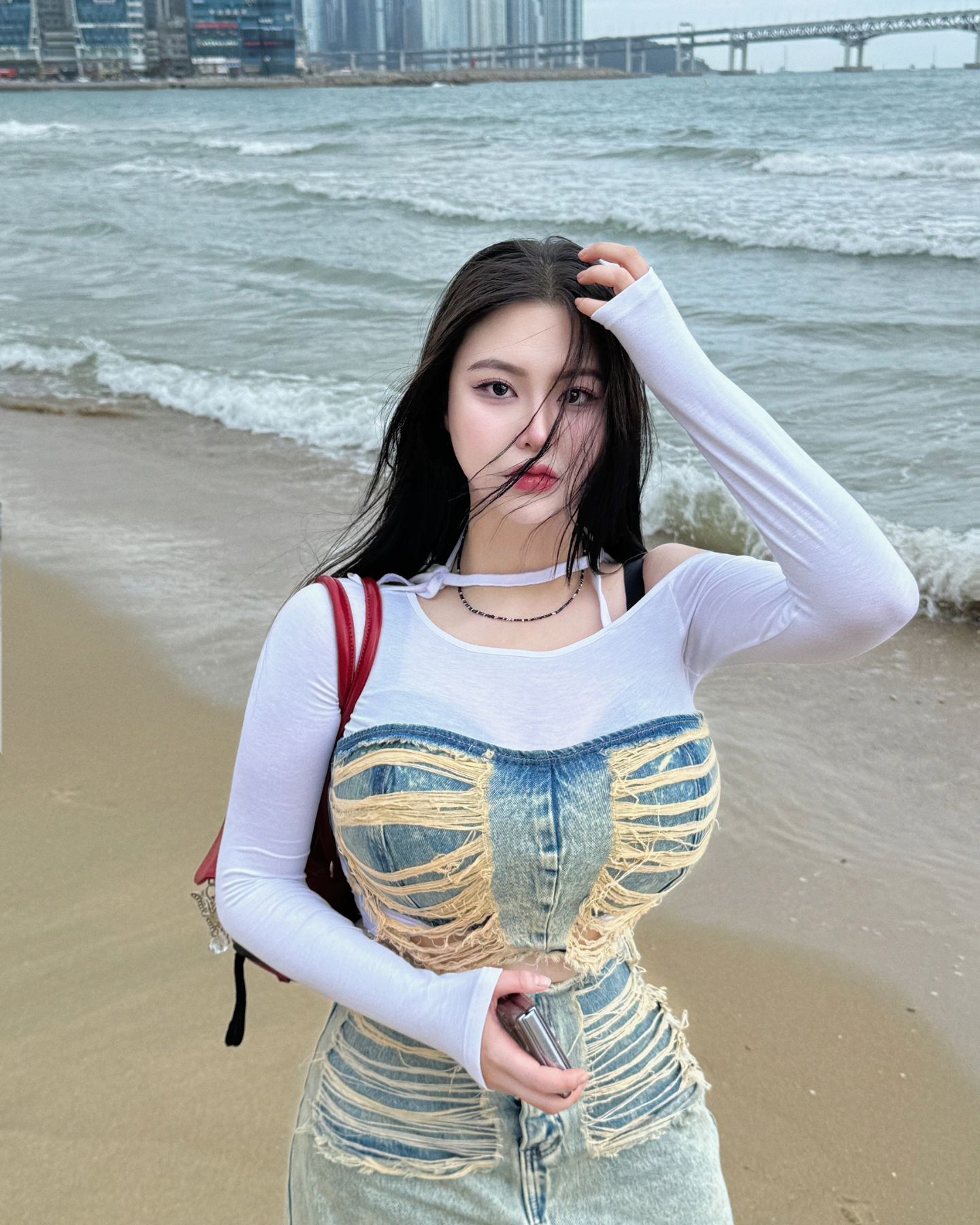 🏖부산 낮굥잉
.
.
.
.
.
.
.
.
#부산여행 #부산카페 #국내여행 #치즈폼 #카페치즈폼 #광안리 #광안리해수욕장 #부산어방축제 #광안리어방축제 #광안리카페 #dailylook #selfie #cafe
