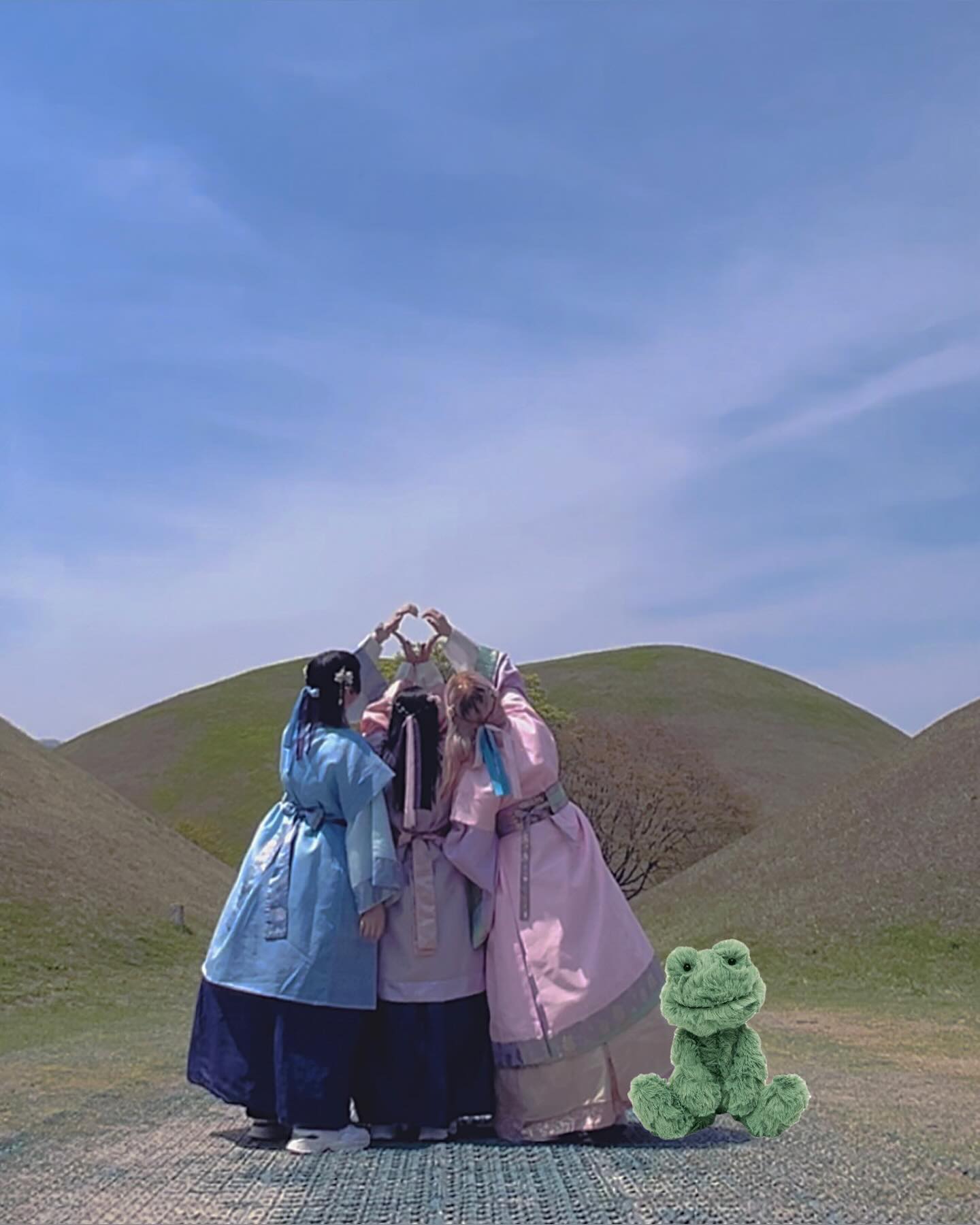 (걸어다니는) 영(안실들의) (안)은(밀한) 파(티)
졸업 후 제 1회 정모 성료
