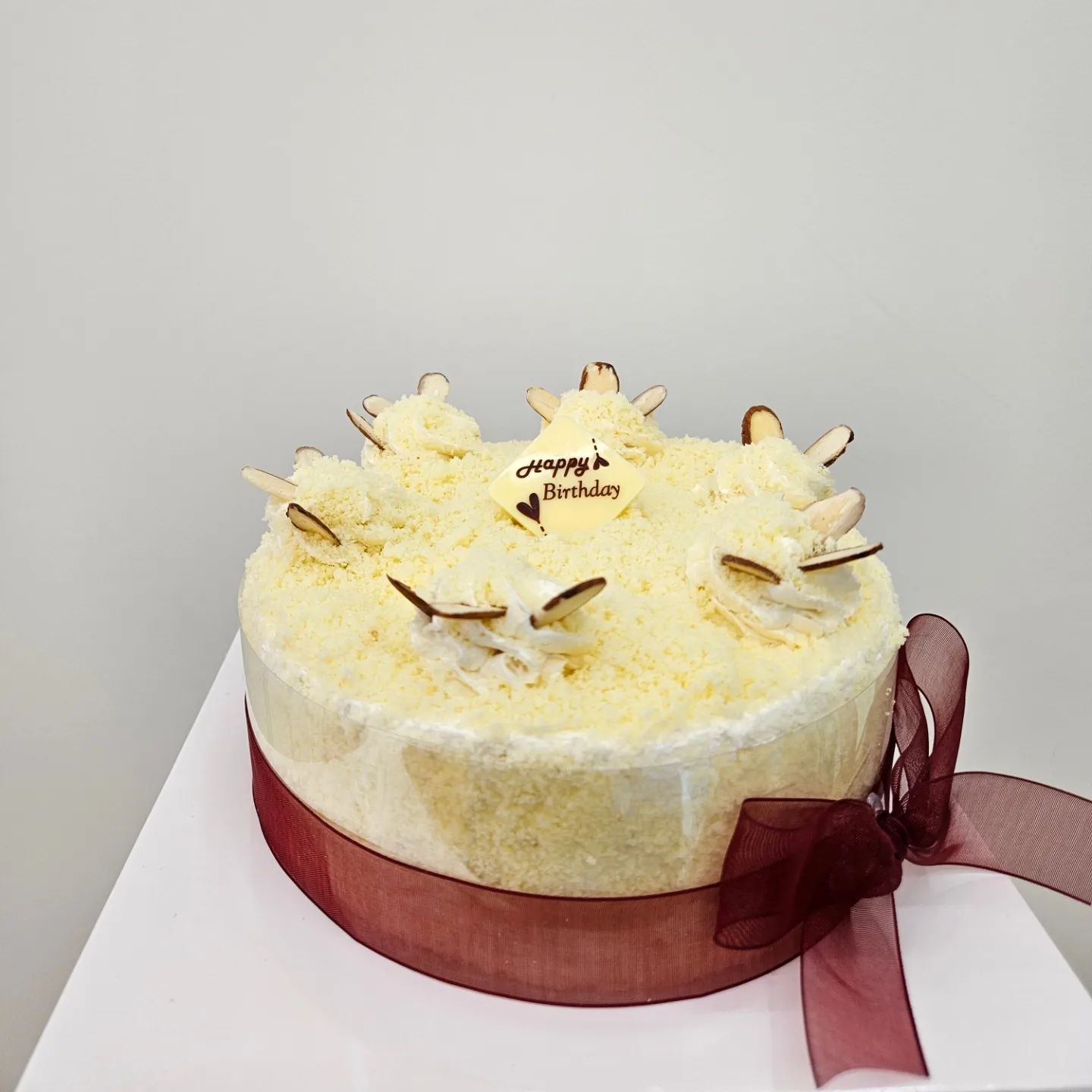 고구마 케이크🎂

고구마 무스 전부 수제 작업으로 만들어 집니다
진하고 부드러운. 고구마 케이크♡ 

#수제케이크 
#고구마케이크 
#레터링케이크