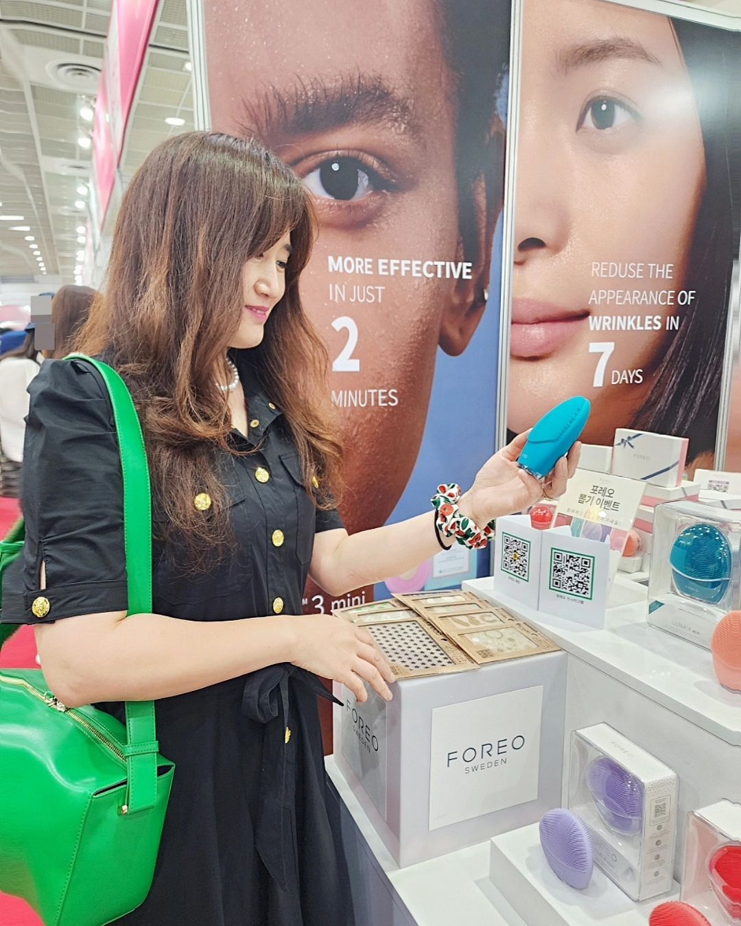 🌺#코엑스코스모뷰티서울 행사가 삼성동 코엑스에서 5월 29일 수요일부터 5월 31일 금요일까지 진행되고 있답니다.

✔️사람이 사람이 엄청 나던데요~
그 영광스런 행사에 포레오가 함께한다고 해서 방문해보시라고 후기 남겨요!!!
뽑기 이벤트도 진행중이니 참여하고 선물받아보세요!

-일시 : 2024.5.29(수)~5.31(금) 
-장소 : 코엑스 A홀 
-부스 : F-23(포레오)

#FOREO #포레오 #코엑스뷰티 #코스모뷰티