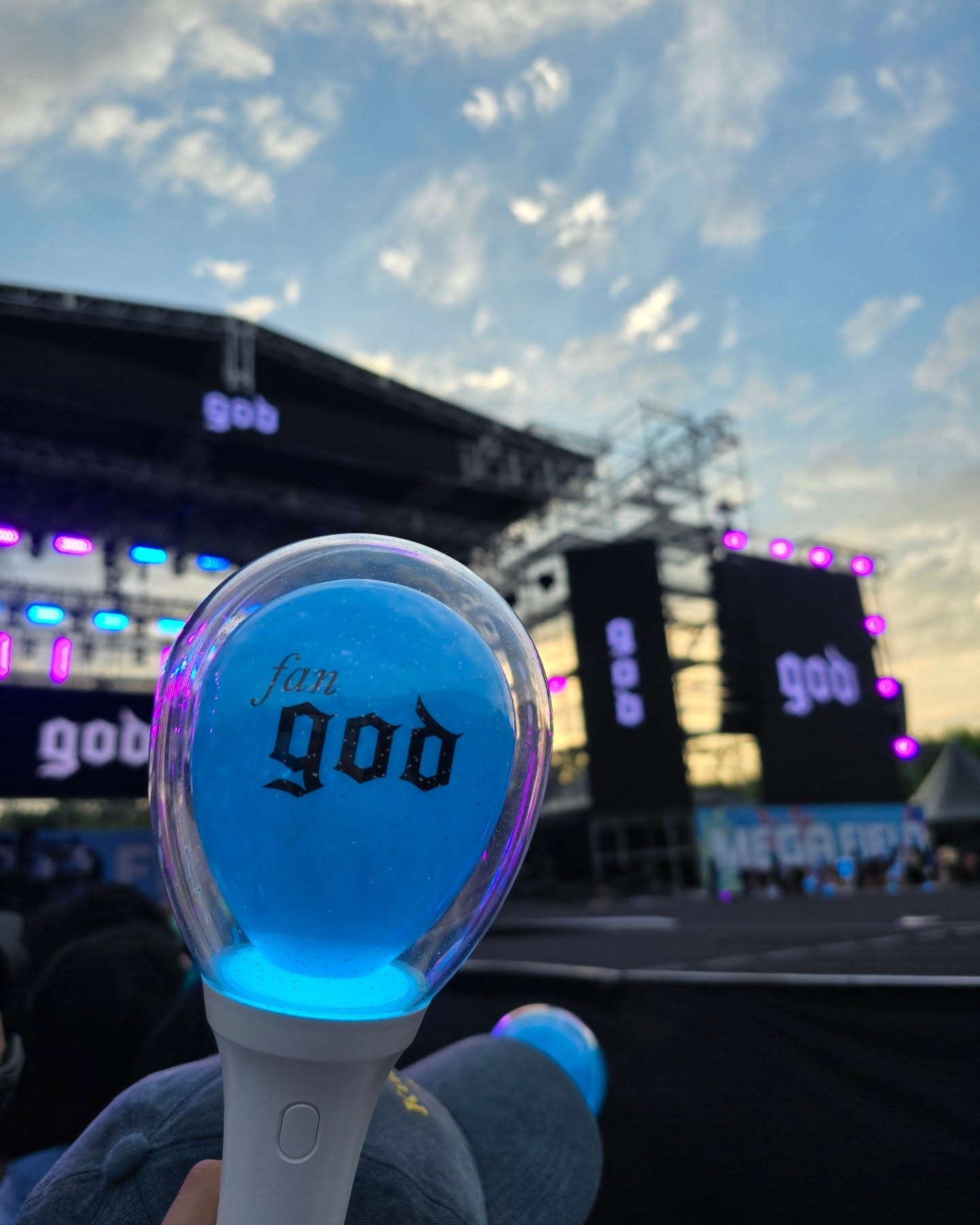 이제서야 올리는 #메가필드뮤직페스티벌 
역시 우리 오빠들이야🩵
#god짱