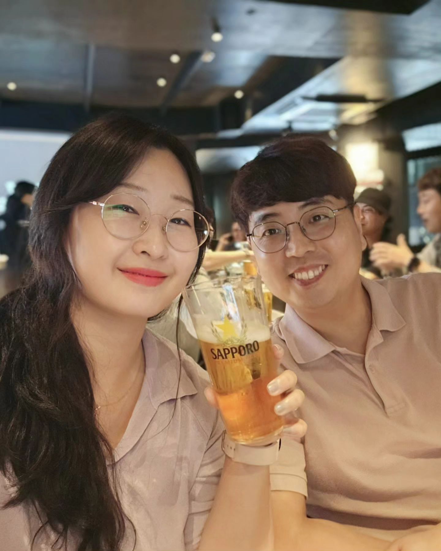 홍대에 삿포로팝업스토어가 생겨서 오빠랑 방문!! 2층 야키토리잔잔 꼬치가 너무 맛있어서 홀딱반함😍 시원한 맥주에 꼬치는 최고징💗
.
#불금 #홍대 #홍대맛집 #삿포로팝업스토어 #야키토리잔잔 #꼬치 #삿포로생맥주 #데이트 #먹스타그램 #럽스타그램💕 #일상 #