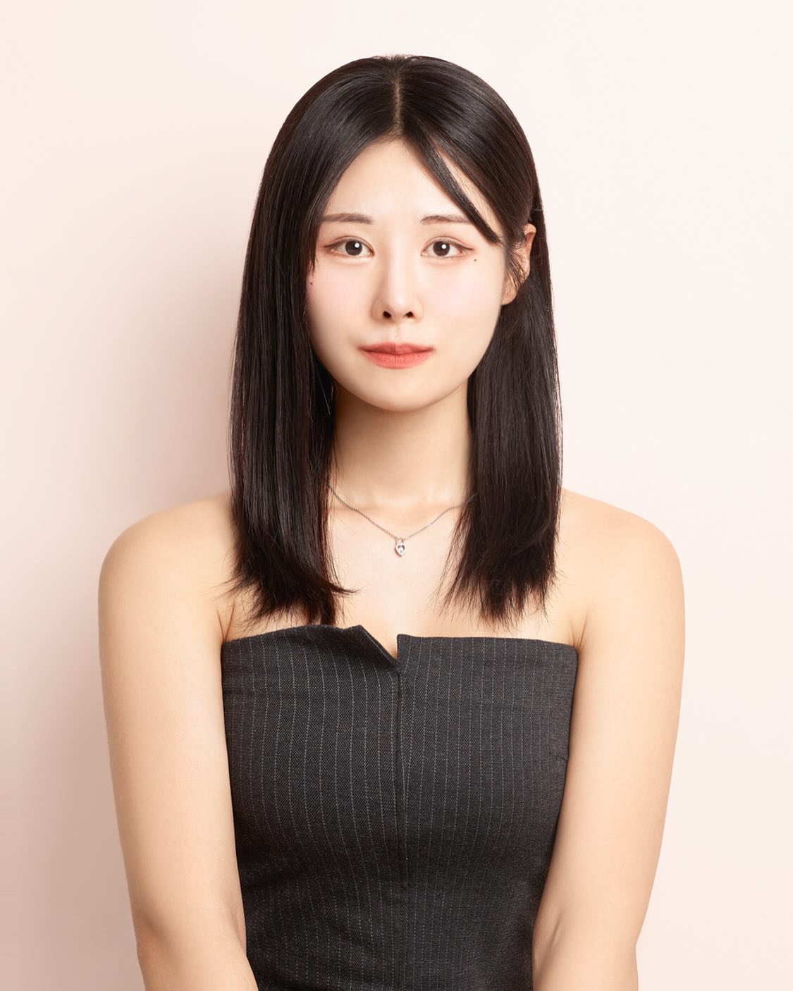 2024년 첫 증명사진✨ 머리야 얼른 자라라~